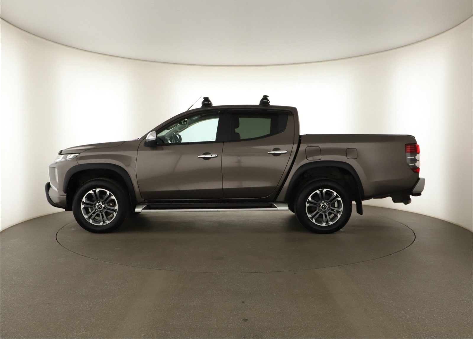 Mitsubishi L200, 2.2 DI-D, 4X4, Automat - fotka 3