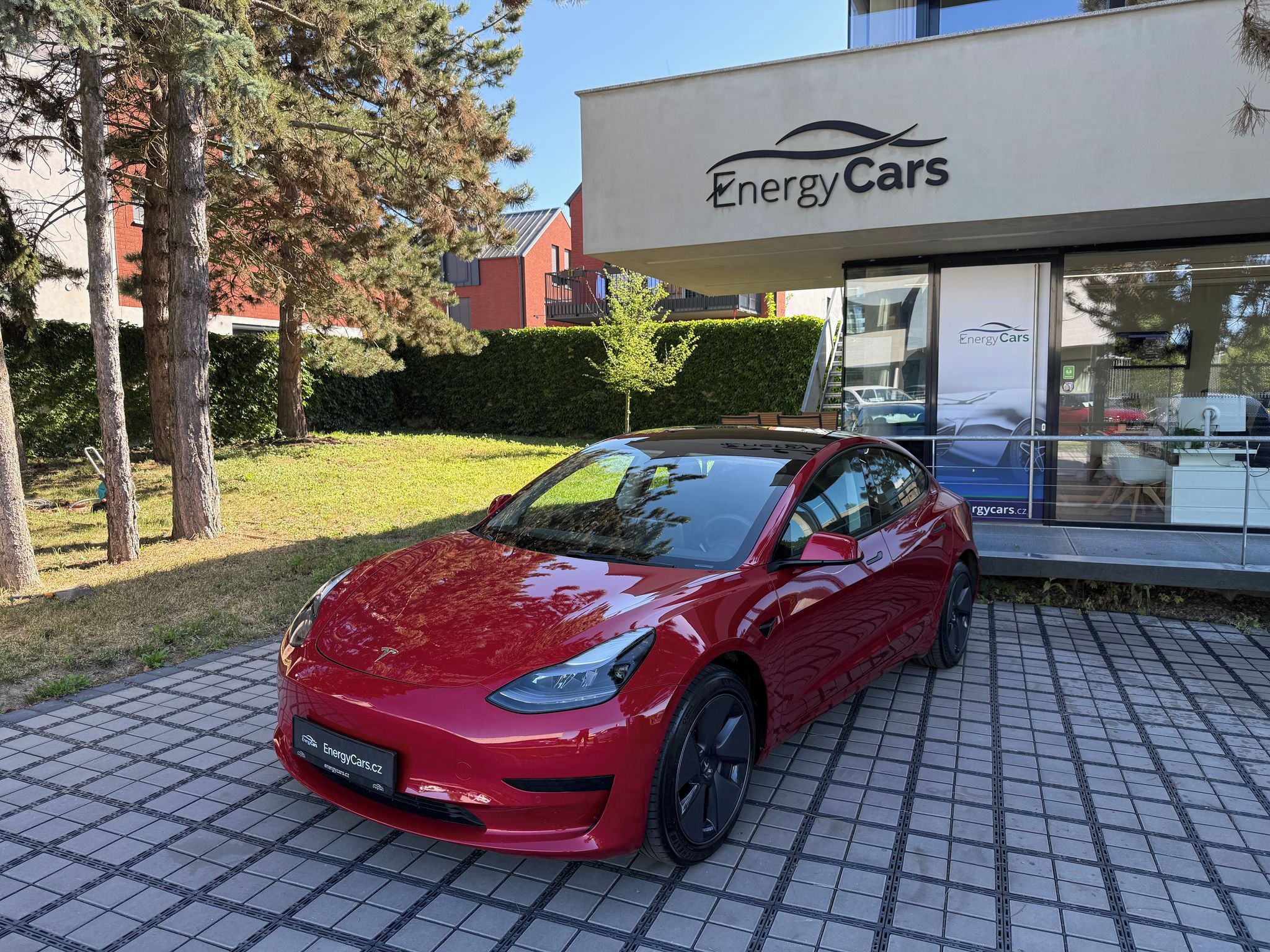 Tesla Model 3, Standart Range LFP