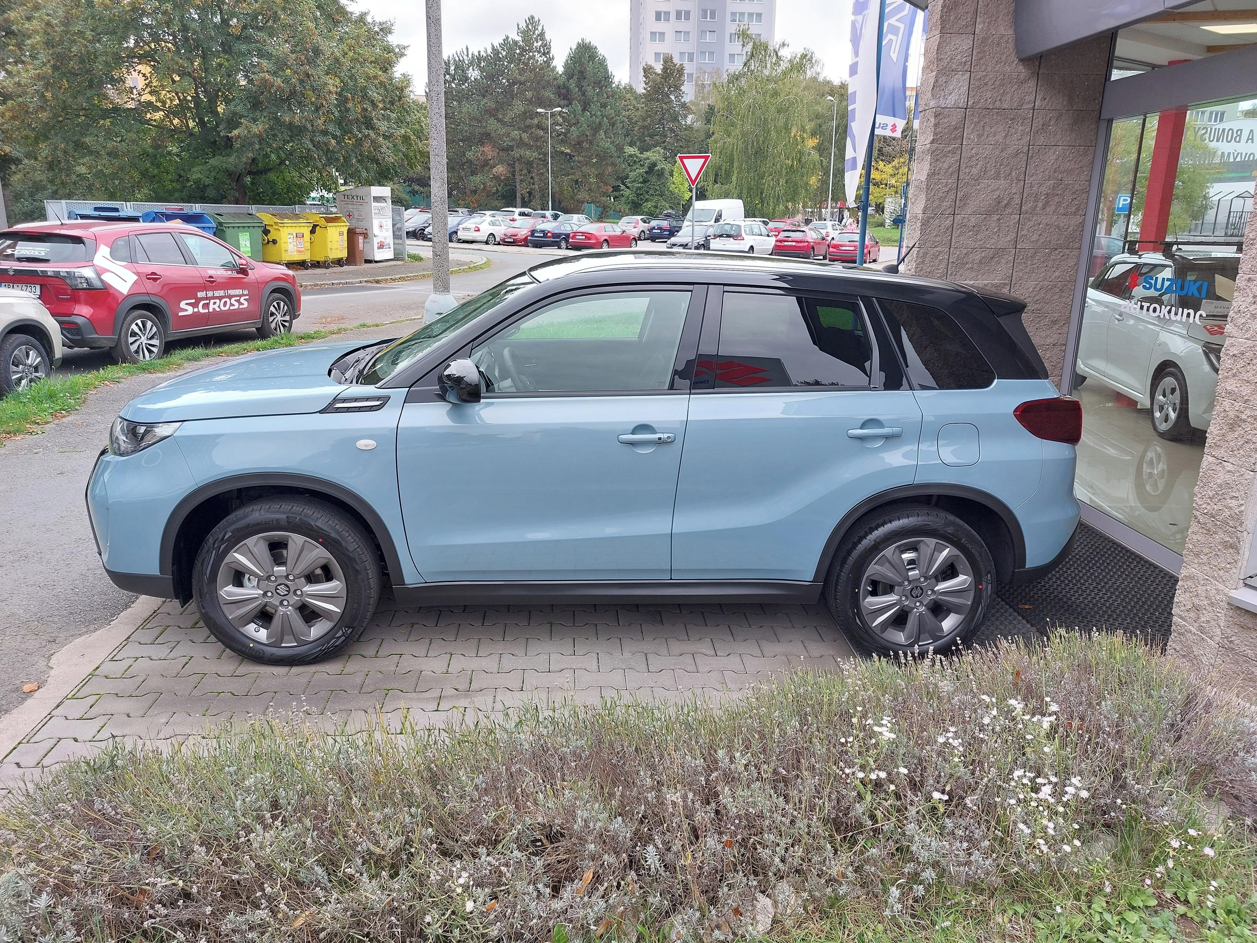 Suzuki Vitara, 1.4 Premium AllGrip Hybrid - fotka 5