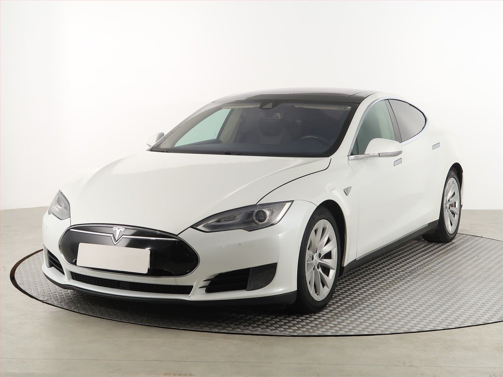 Tesla Model S, 85D, 4X4, Automat, Serv.kniha - fotka 2