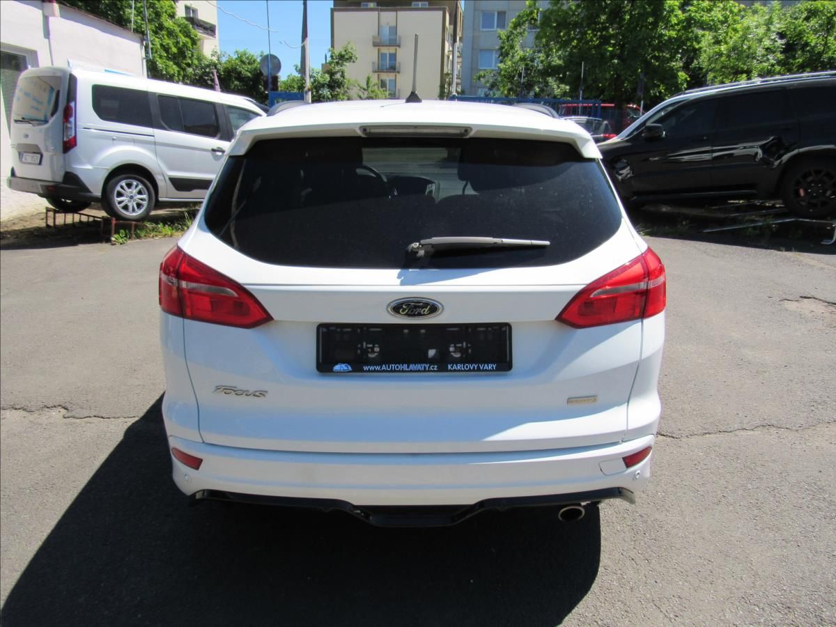 Ford Focus, 1,5 Ecoboost 134kW ST-Line - fotka 5
