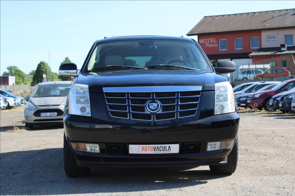 Cadillac Escalade, 6,2 V8 6.2i  +LPG, 301 KW, ČR - fotka 2