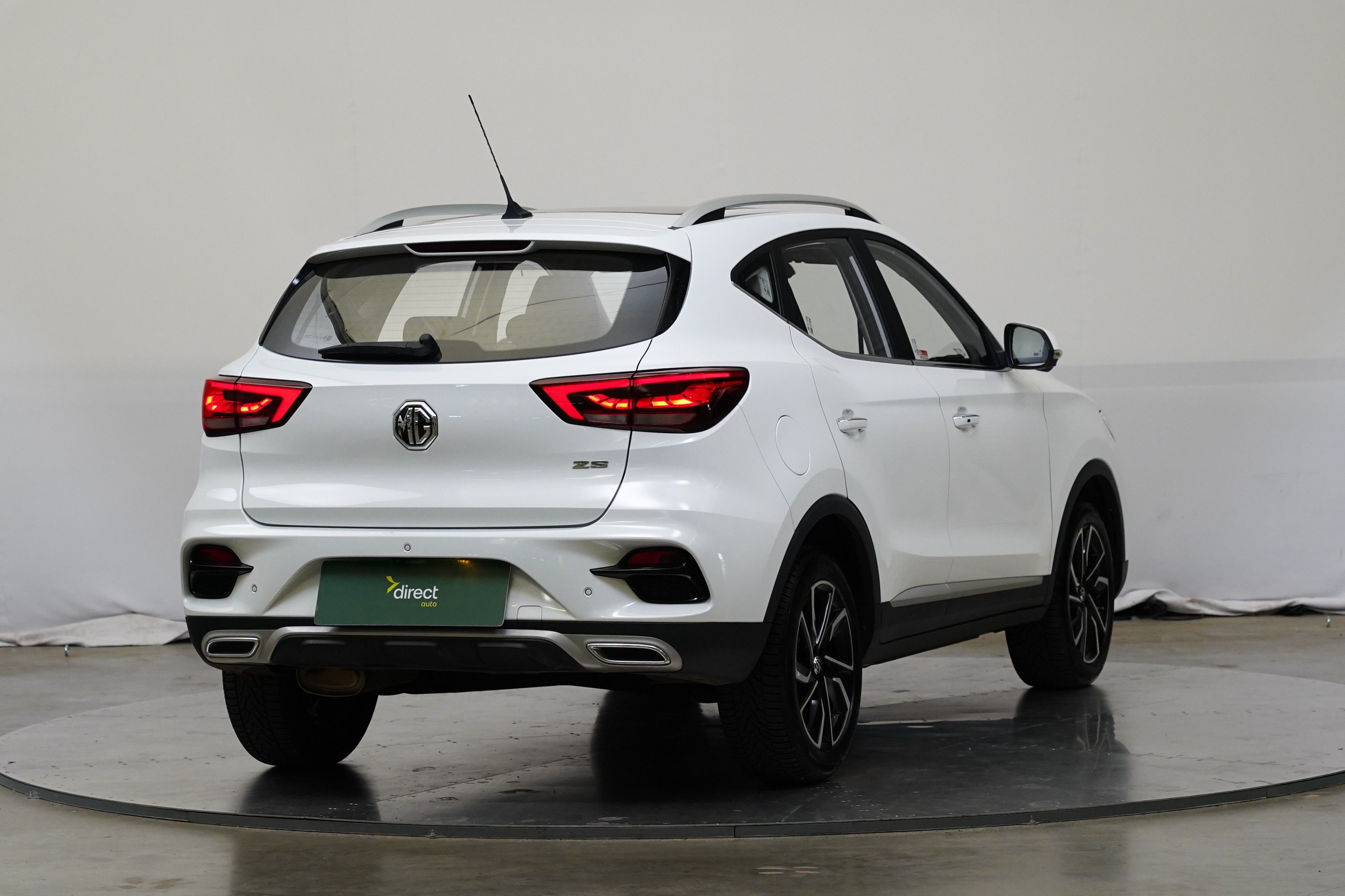 MG ZS, 1.0 TGI 82 kW Exclusive - fotka 3