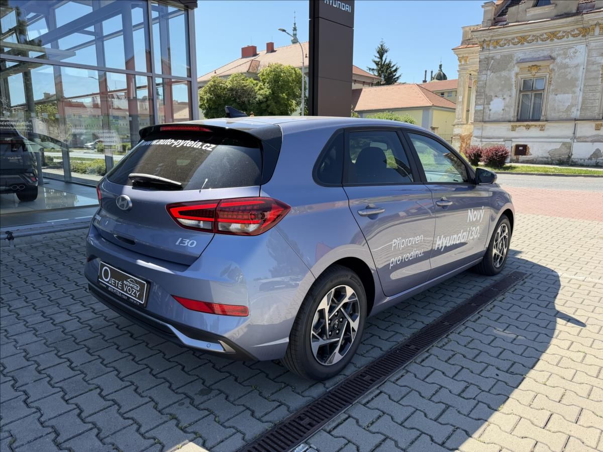 Hyundai i30, 1,0 T-GDi MT  GO Czech! - fotka 6