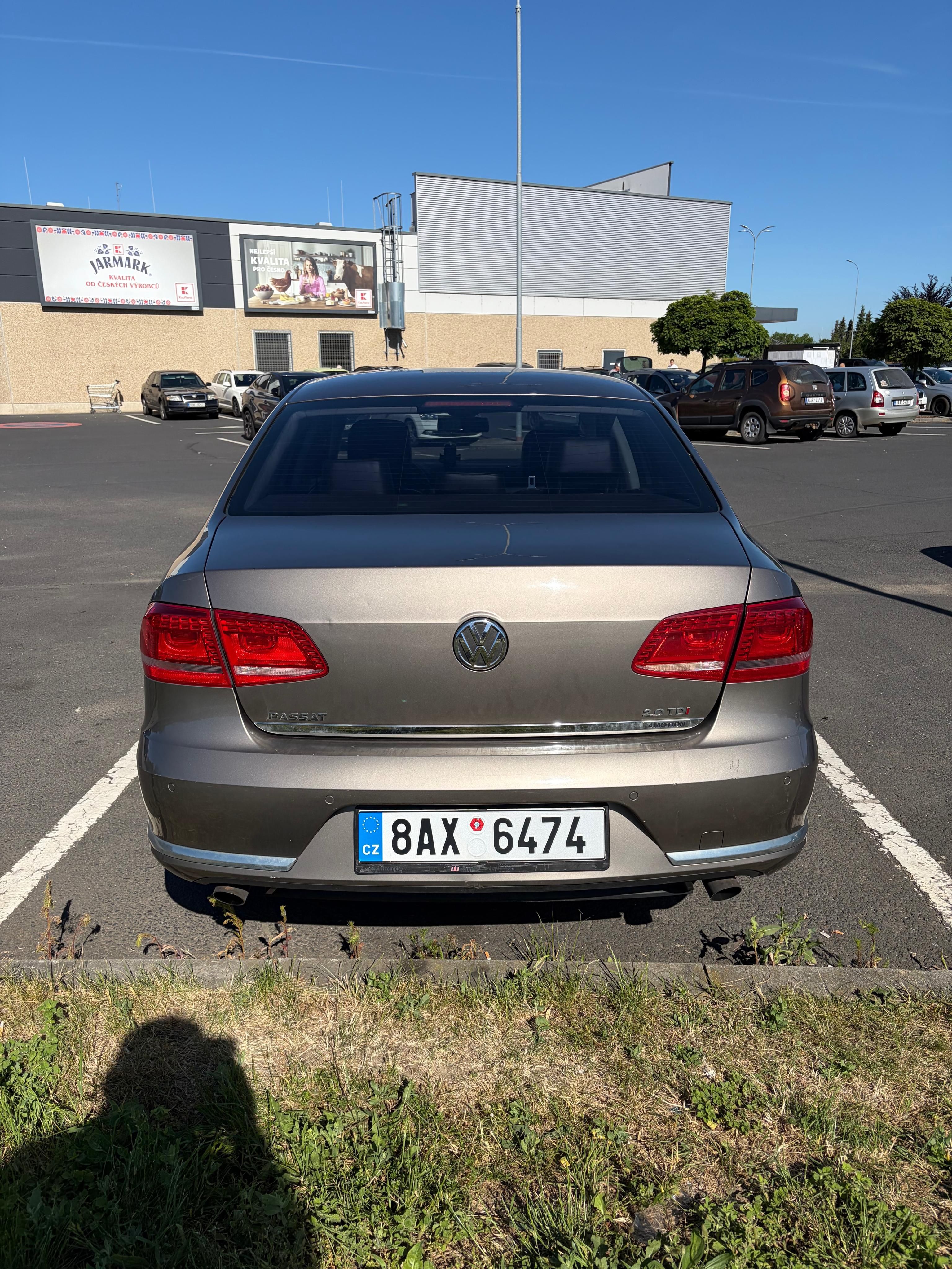 Volkswagen Passat, 2.0 TDI, 125kw 4x4 - fotka 4