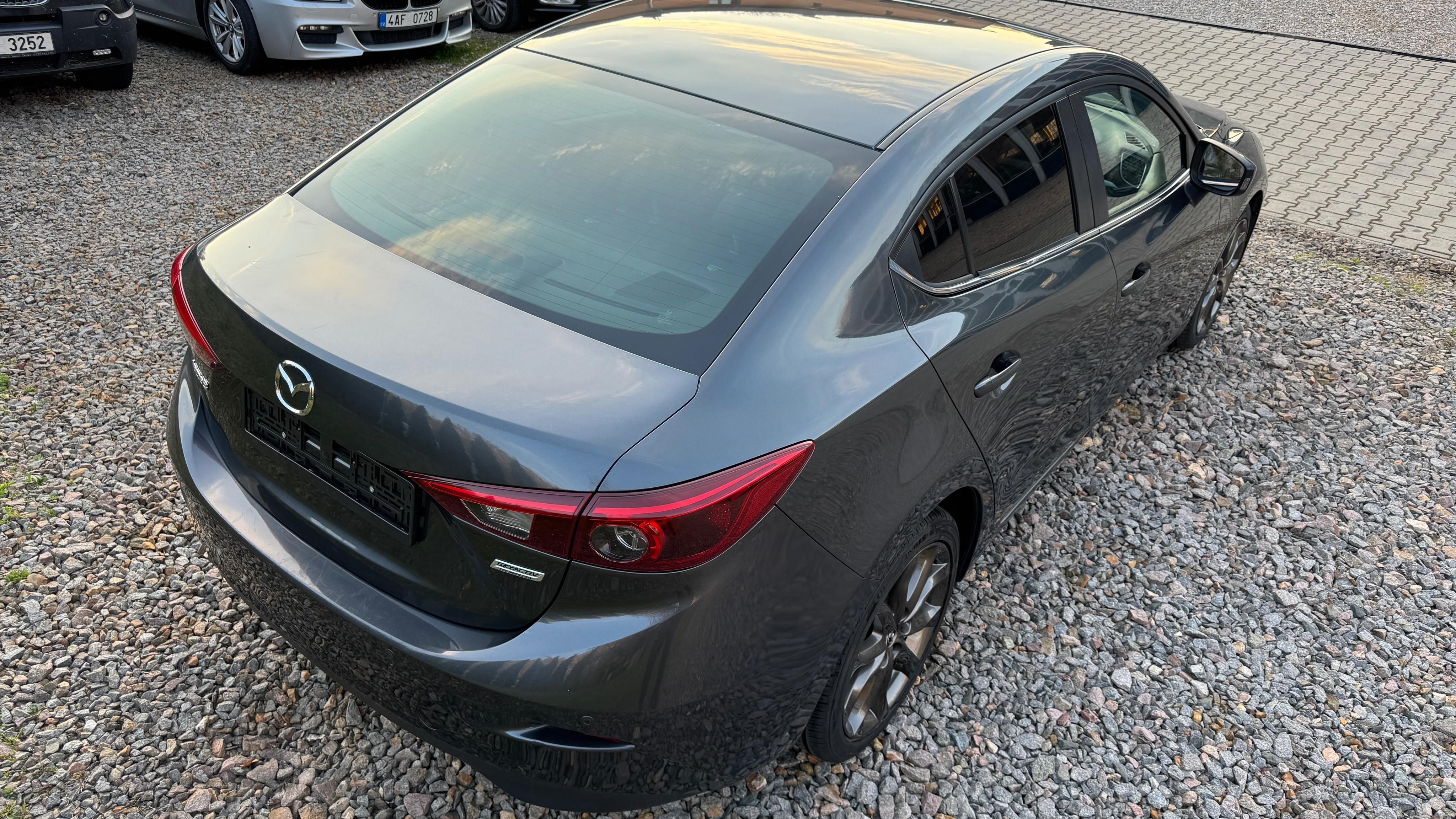 Mazda 3, 2.2 SKYACTIV-D 150Hk. BOSE - fotka 3