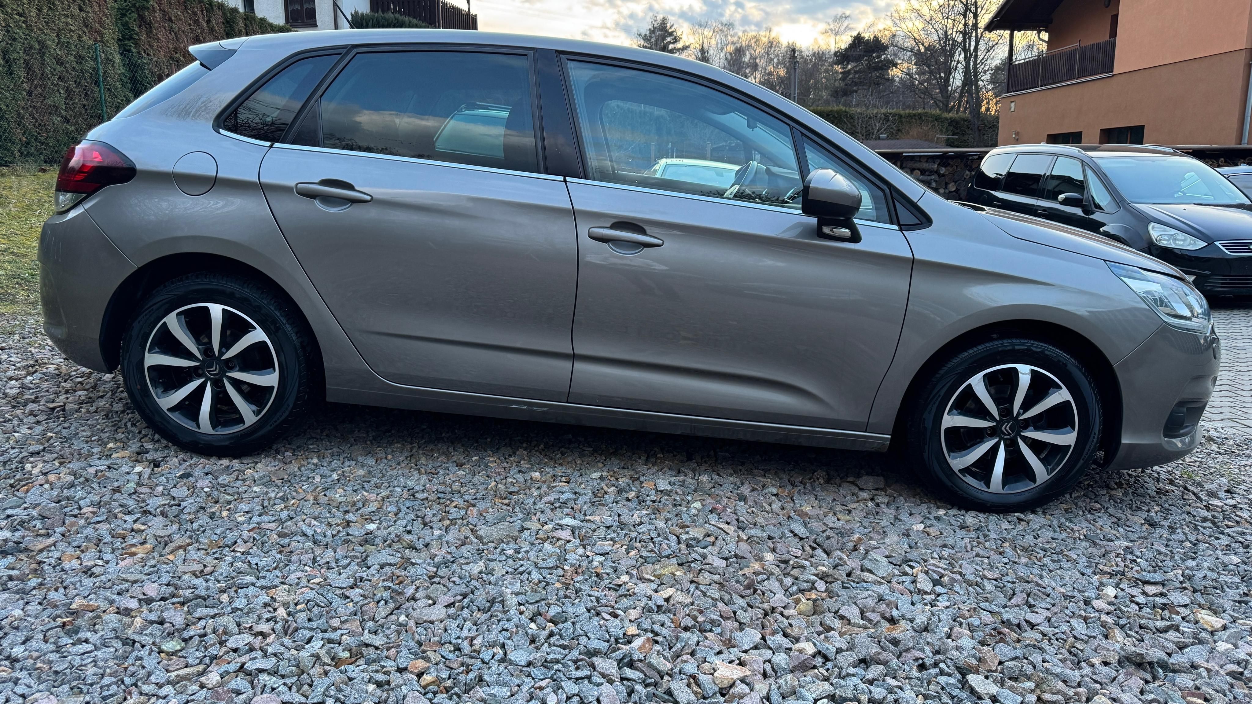 Citroën C4, 1.6 HDI 100HK - fotka 2