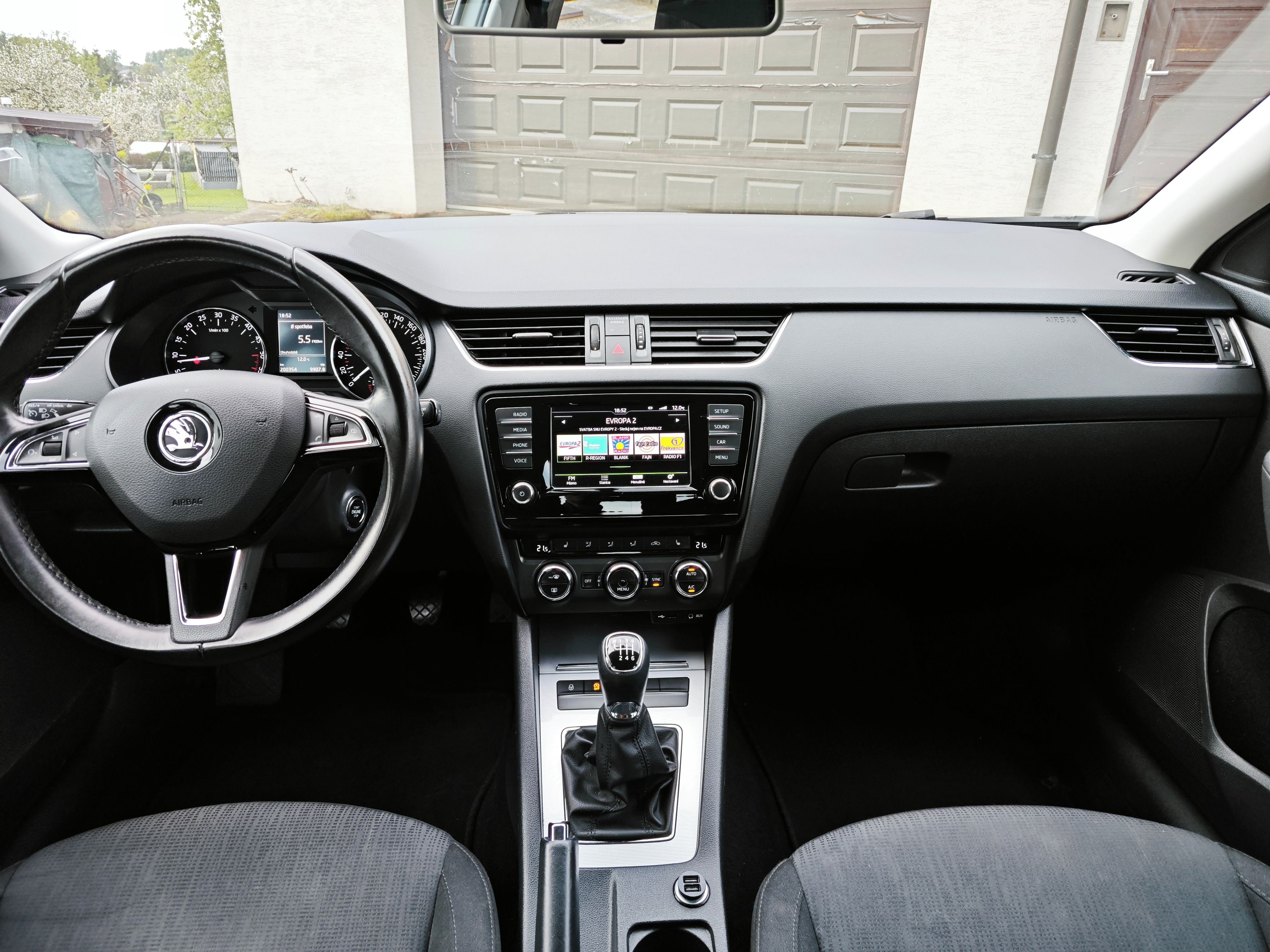 Škoda Octavia, Škoda Octavia, 2.0 TDi, 110 kW - fotka 4