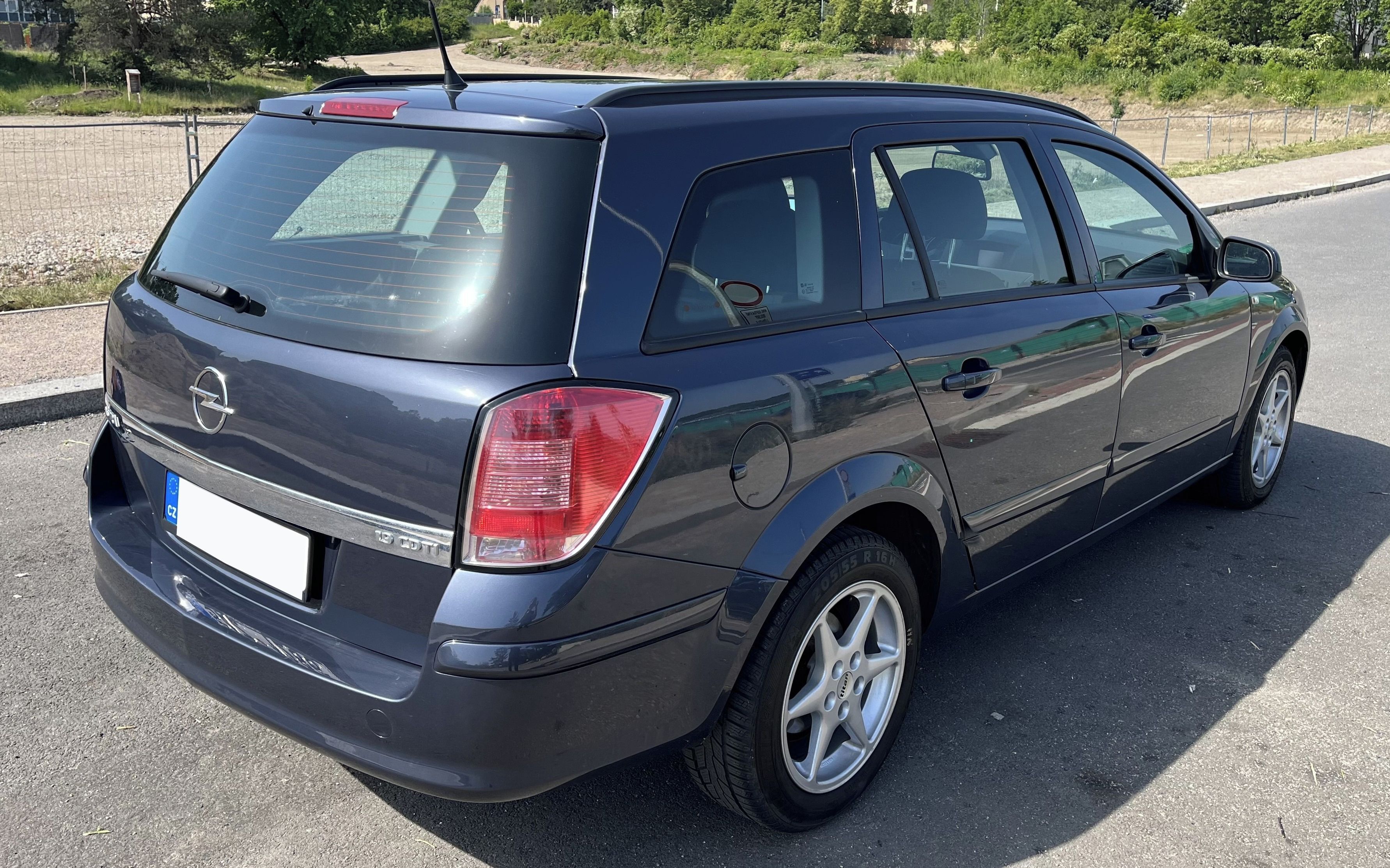 Opel Astra, 1.9 CDTi, nová STK 08/2028 - fotka 2