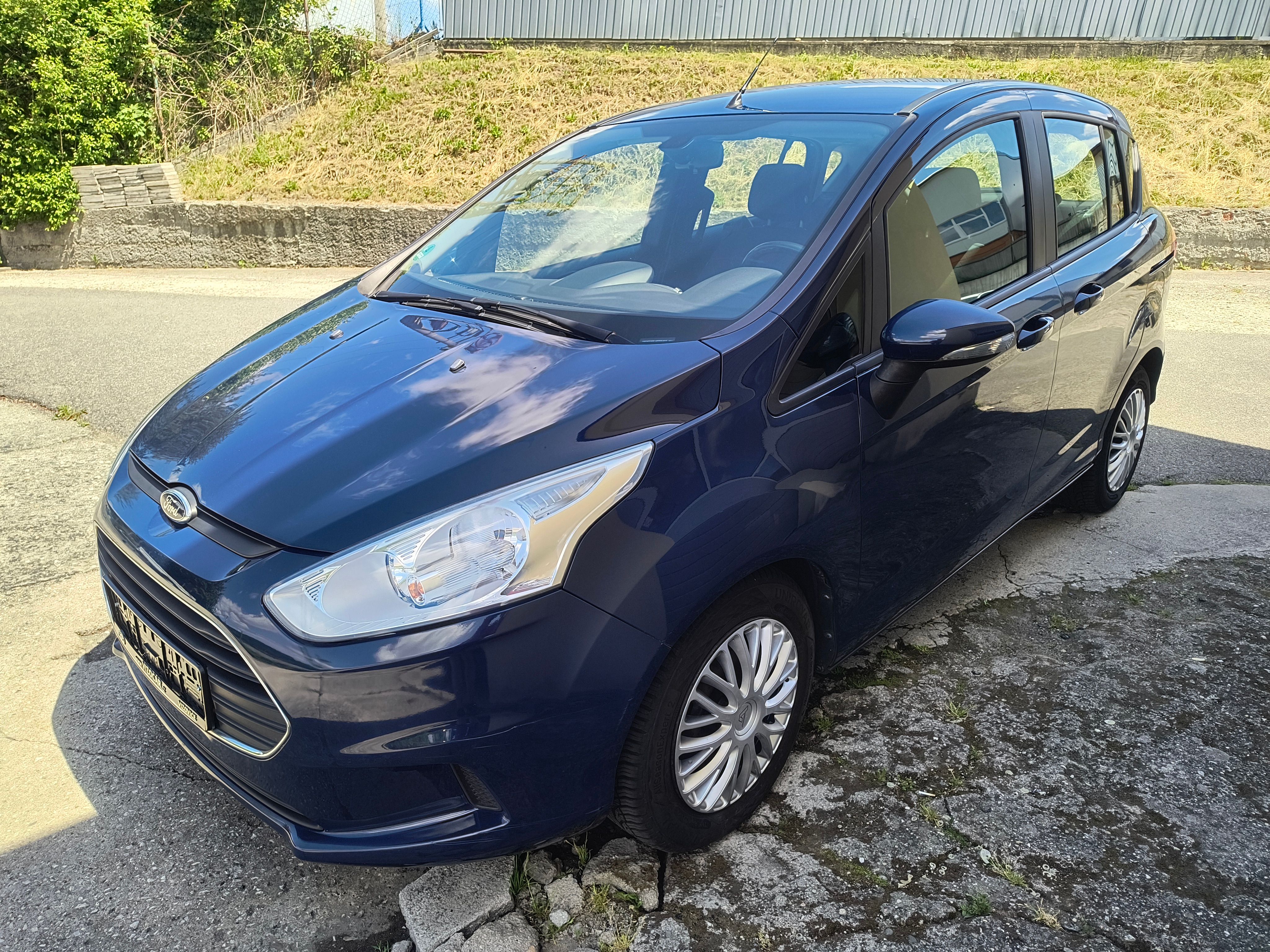 Ford B-MAX, 1.4 66KW/VYHŘ.SED+SKLO/AC/PDC