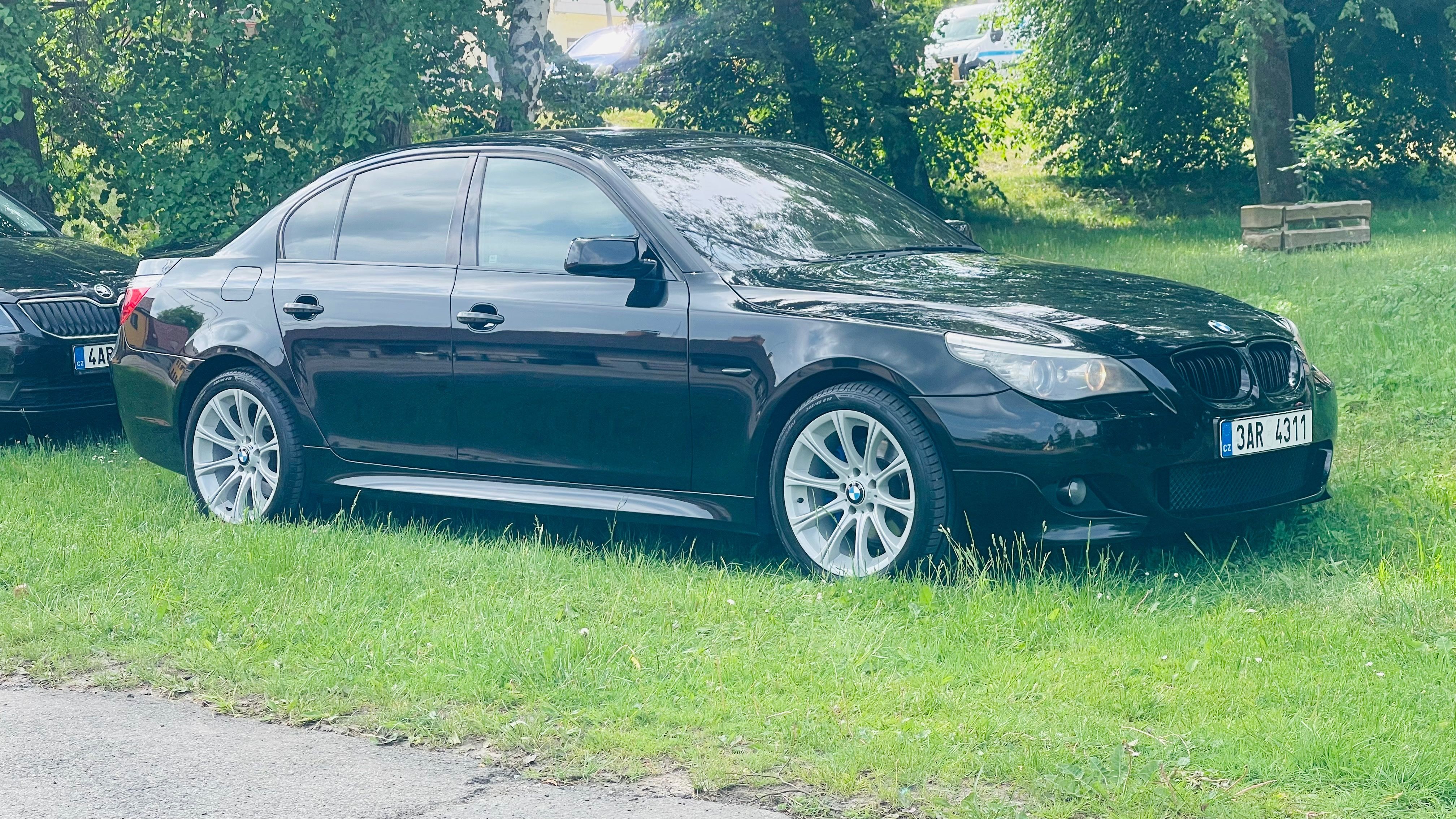 BMW Řada 5 - fotka 2