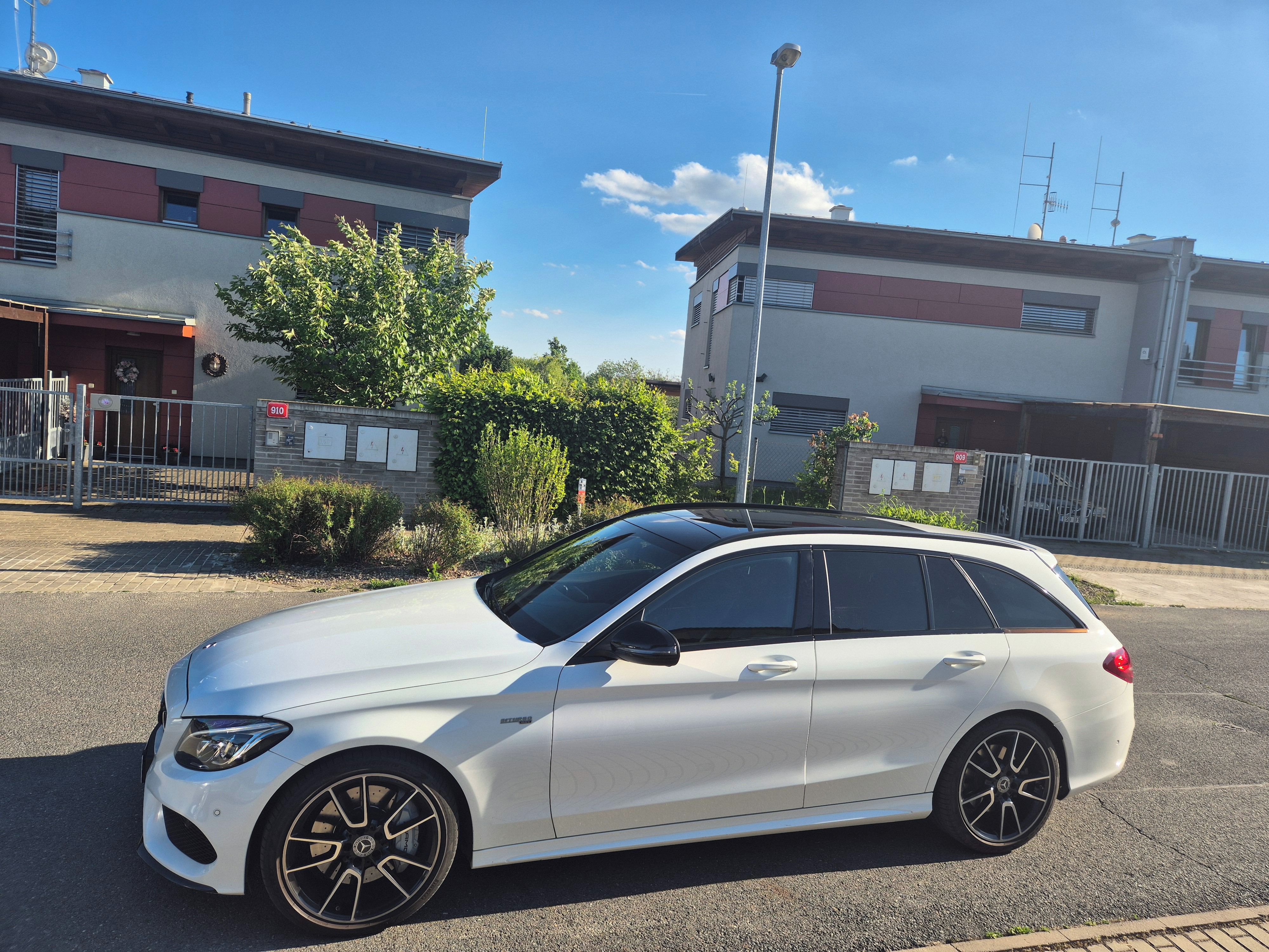 Mercedes-Benz Třídy C, C43 AMG