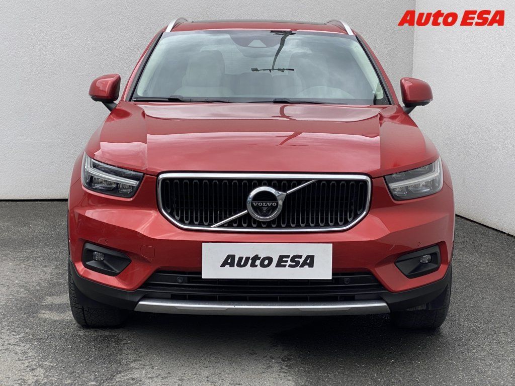 Volvo XC40, 2.0T5 AWD,2.maj,ČR - fotka 2