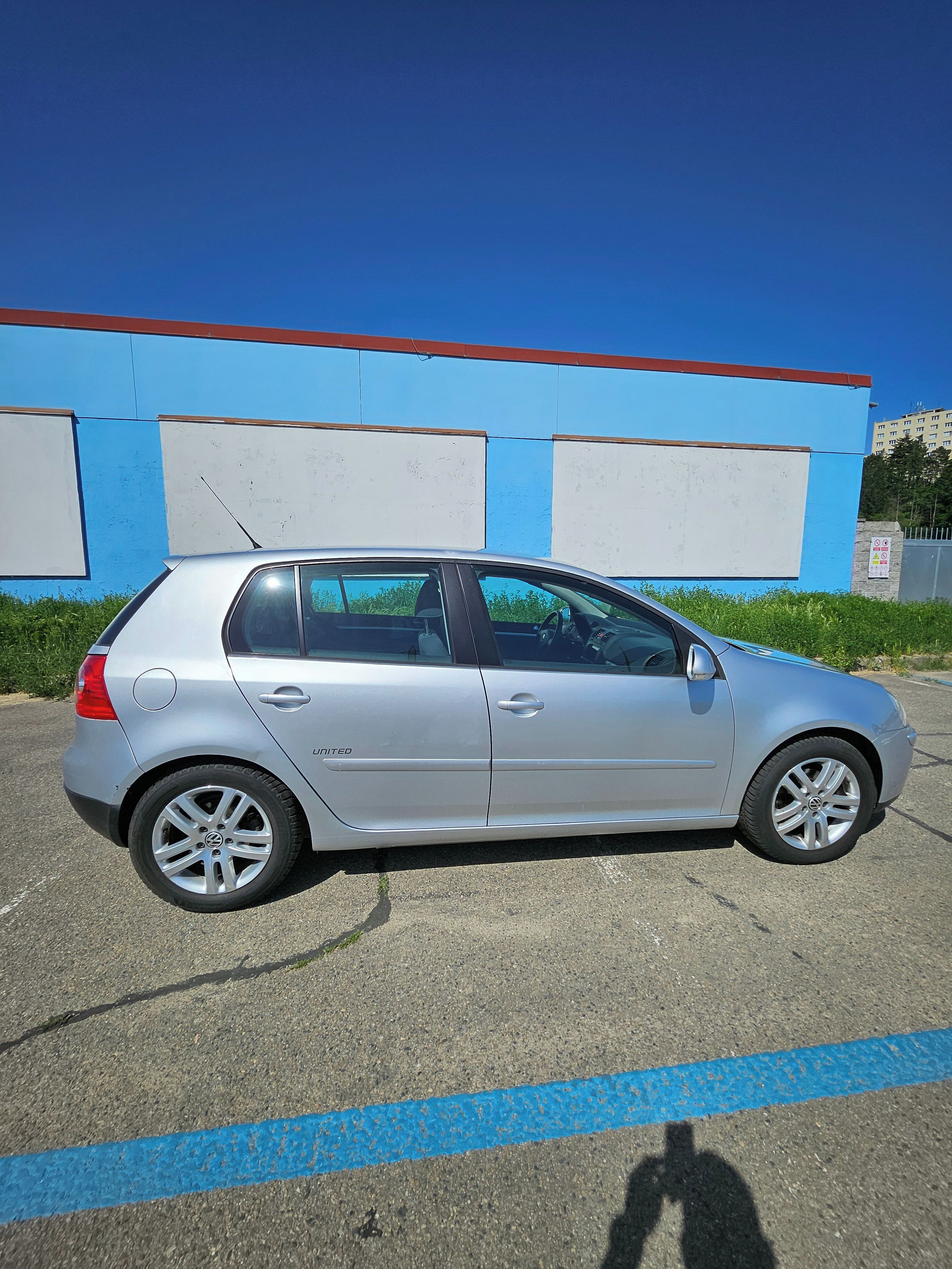 Volkswagen Golf, 1.6 MPI + LPG, nová STK - fotka 3