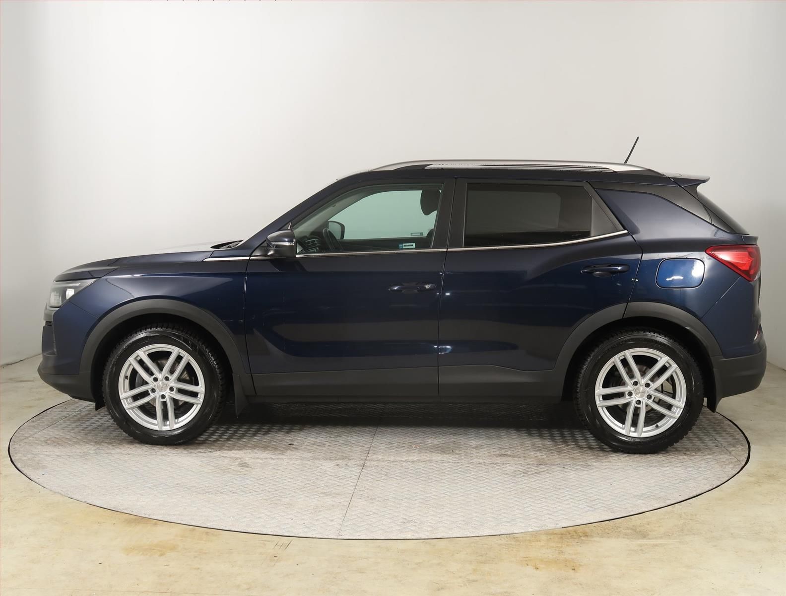 SsangYong Korando, 1.5 T-GDI, Automat, ČR,1.maj - fotka 3