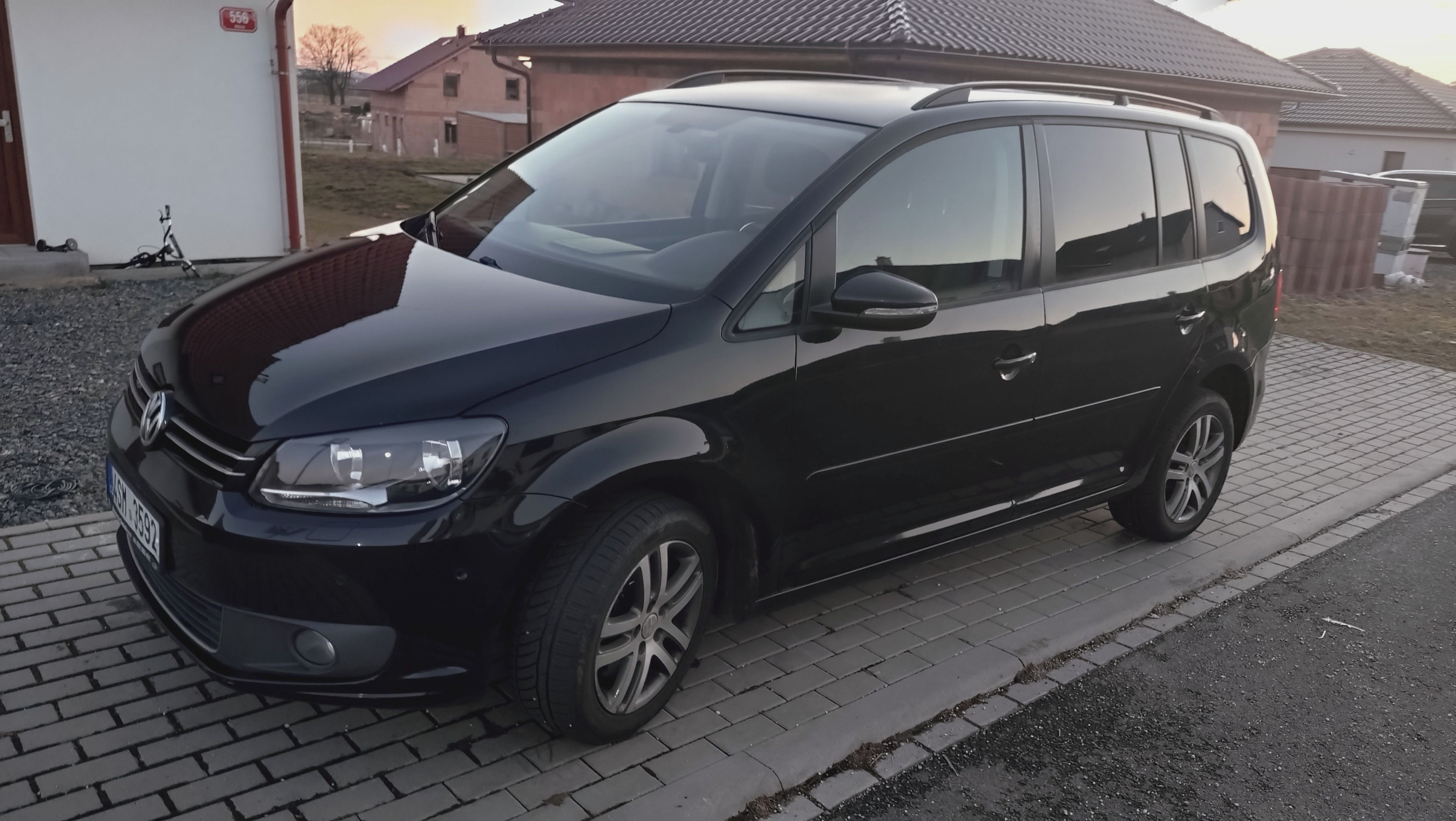 Volkswagen Touran, 2014 2.0 TDI DSG