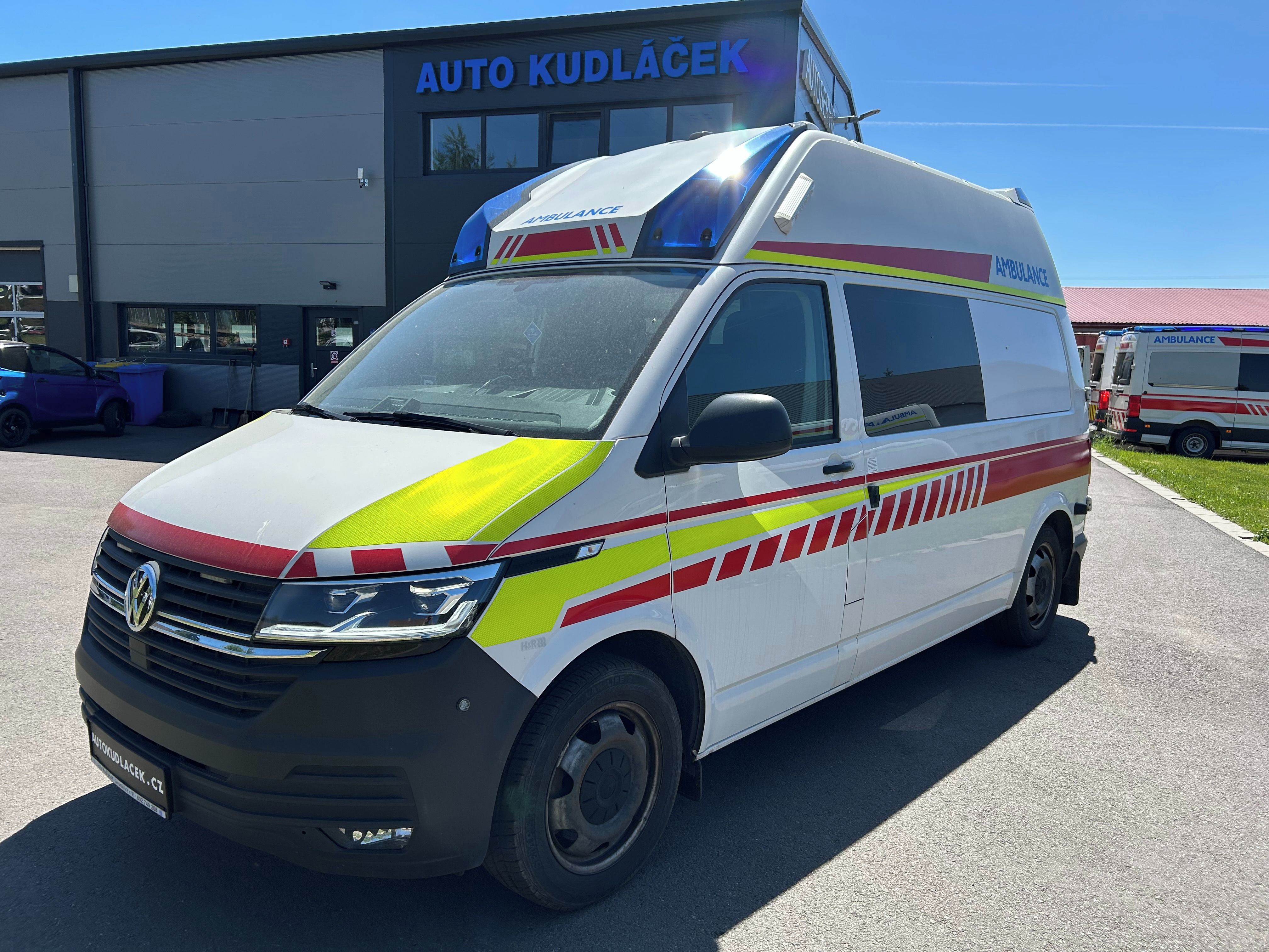 Volkswagen Transporter, T6.1 - 2.0 TDI Sanitní vůz 4x4