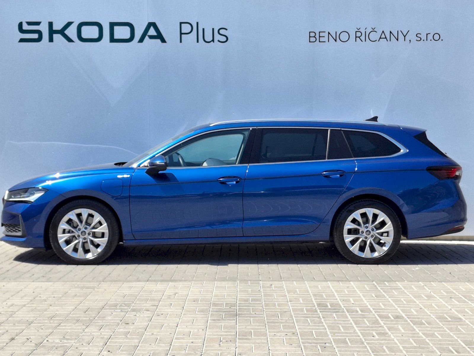 Škoda Superb, Combi iV L&K DSG 1,5TSi 150kW - fotka 3