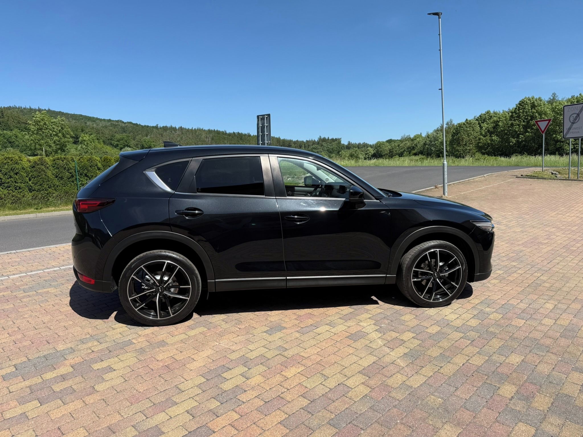 Mazda CX-5, II 2.0 SKYACTIV-G 121kW NAVI - fotka 6