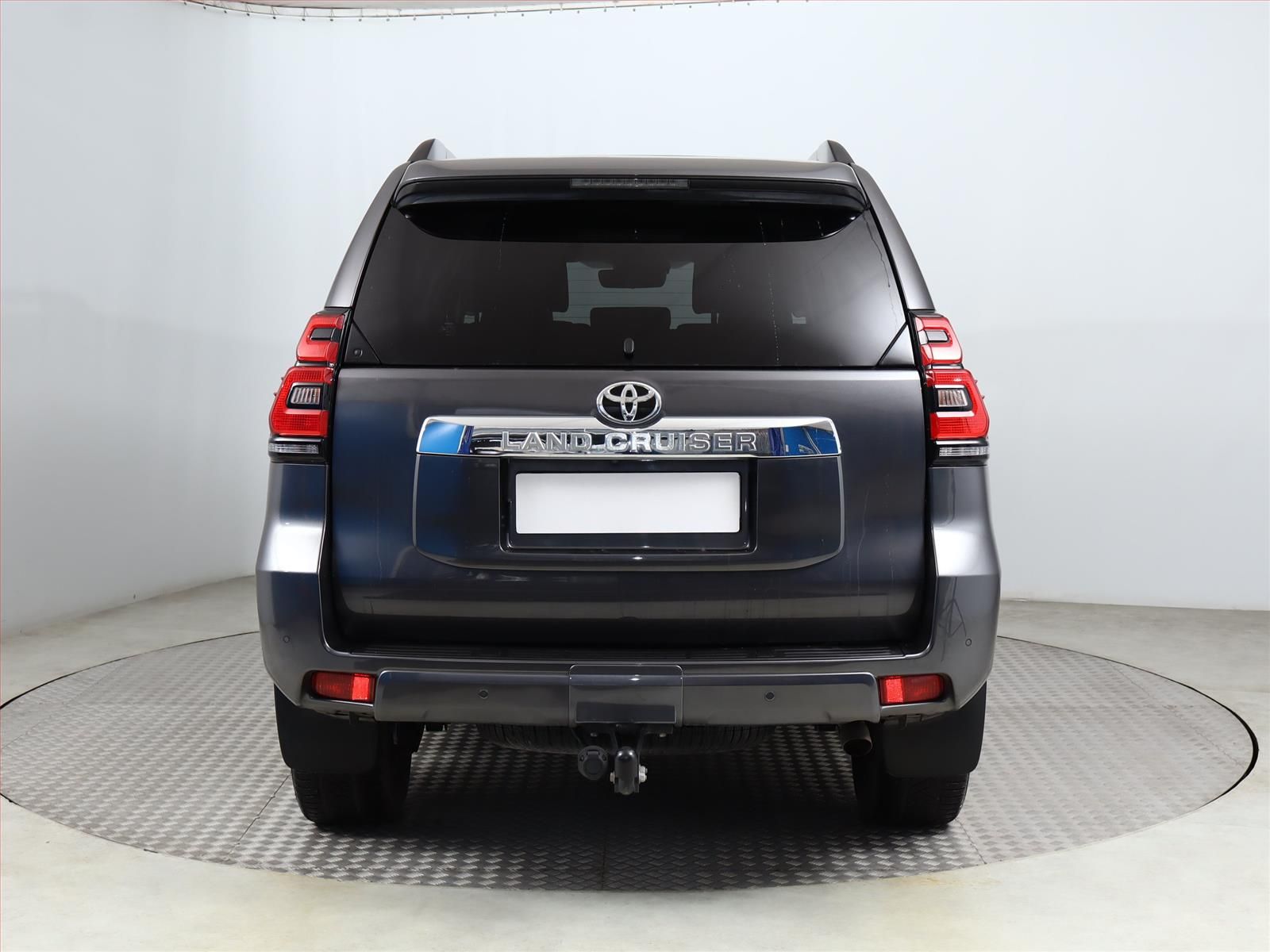 Toyota Land Cruiser, 2.8 D-4D, Tažné, 360° kamera - fotka 4