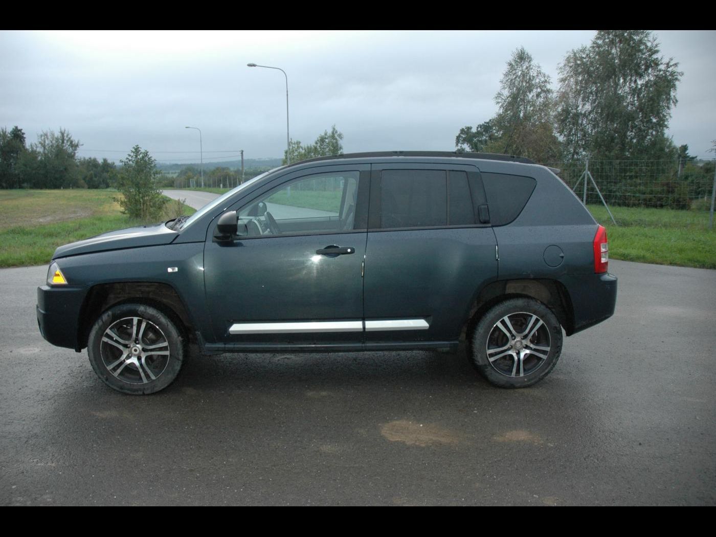 Jeep Compass, 2,4  4x4 benzín kuže manual - fotka 6