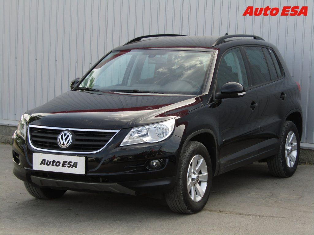 Volkswagen Tiguan, 2.0 TDi 4X4,servis.kniha - fotka 3