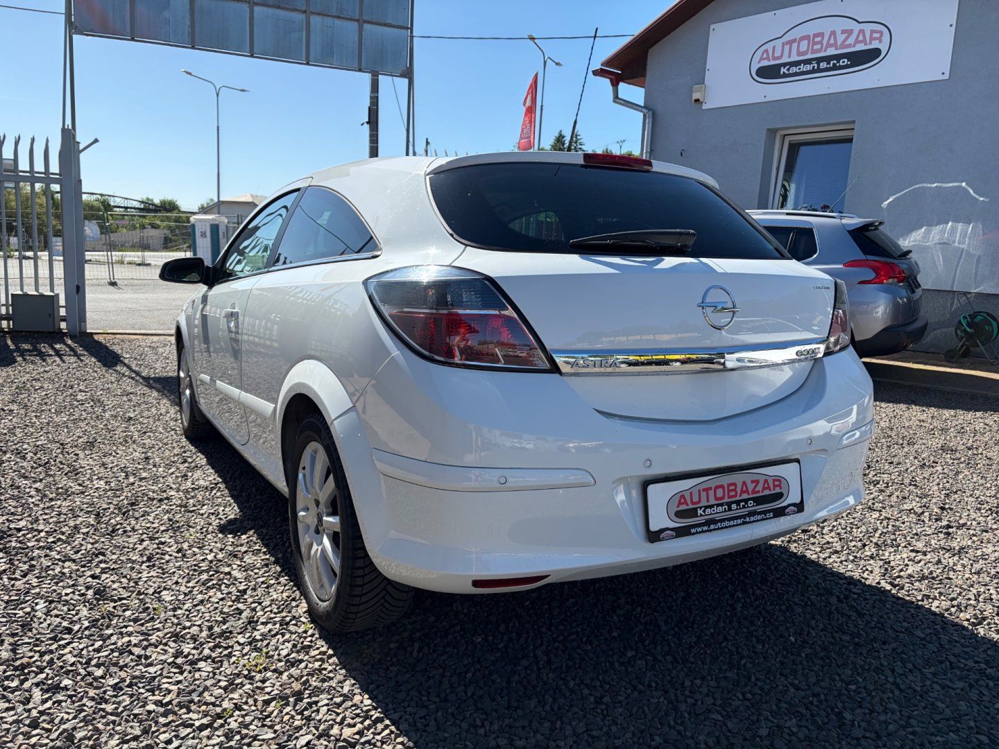 Opel Astra, 1,4 GTC, PĚKNÝ STAV - fotka 3