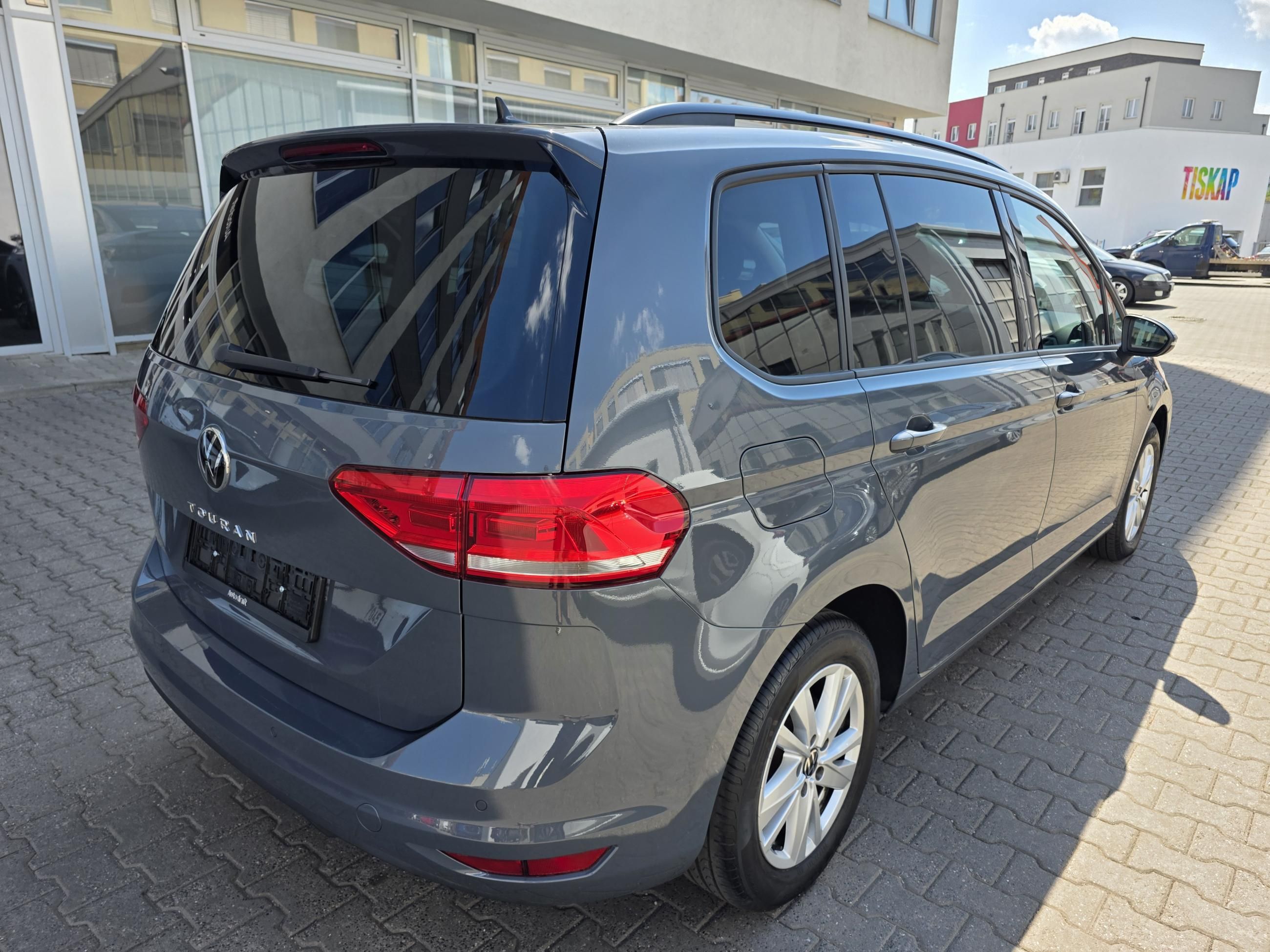 Volkswagen Touran, 2.0 TDI 110kW DSG / ALU 16'' - fotka 6