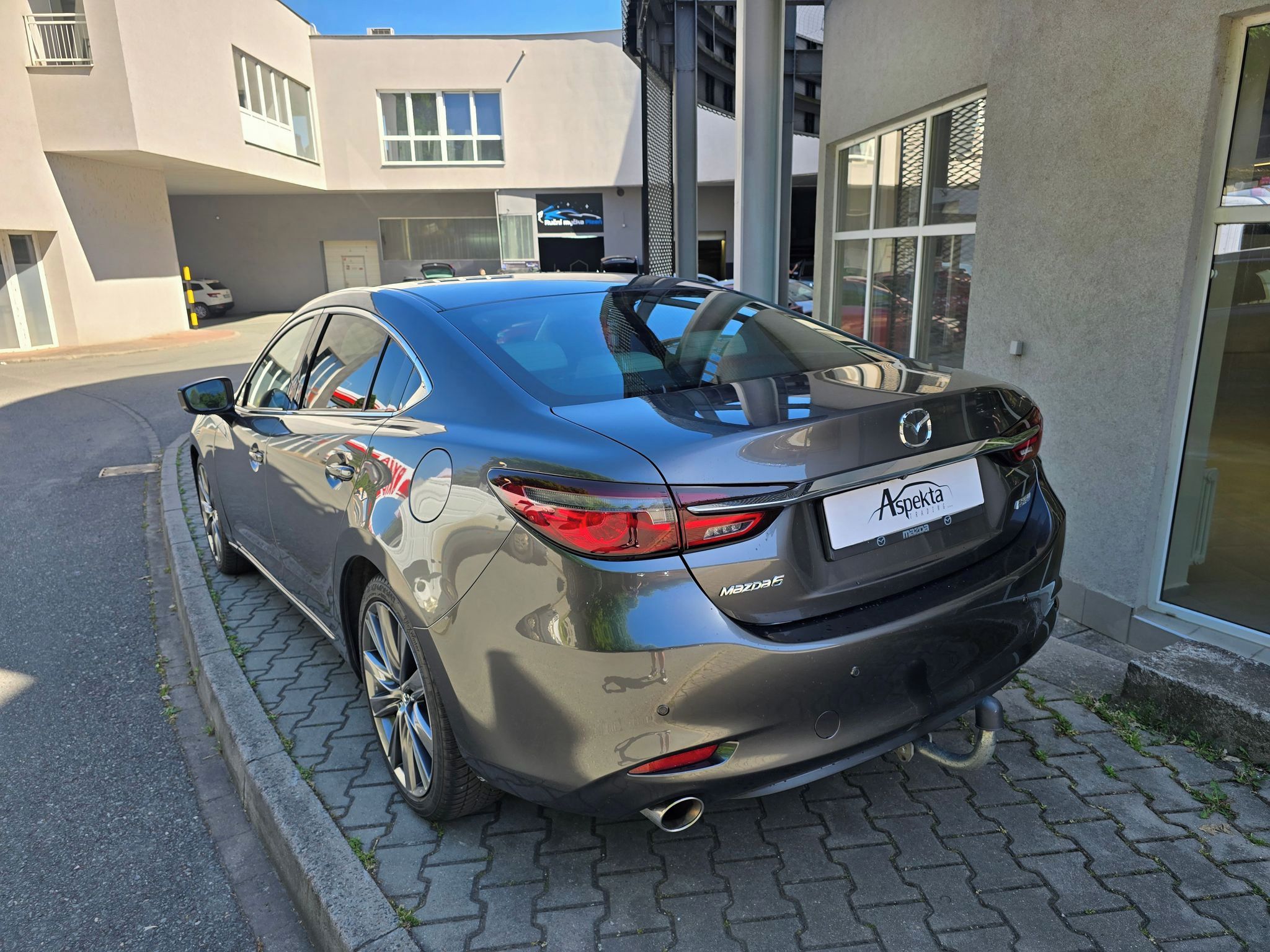 Mazda 6, 2.2D 135kw, plná výbava - fotka 3