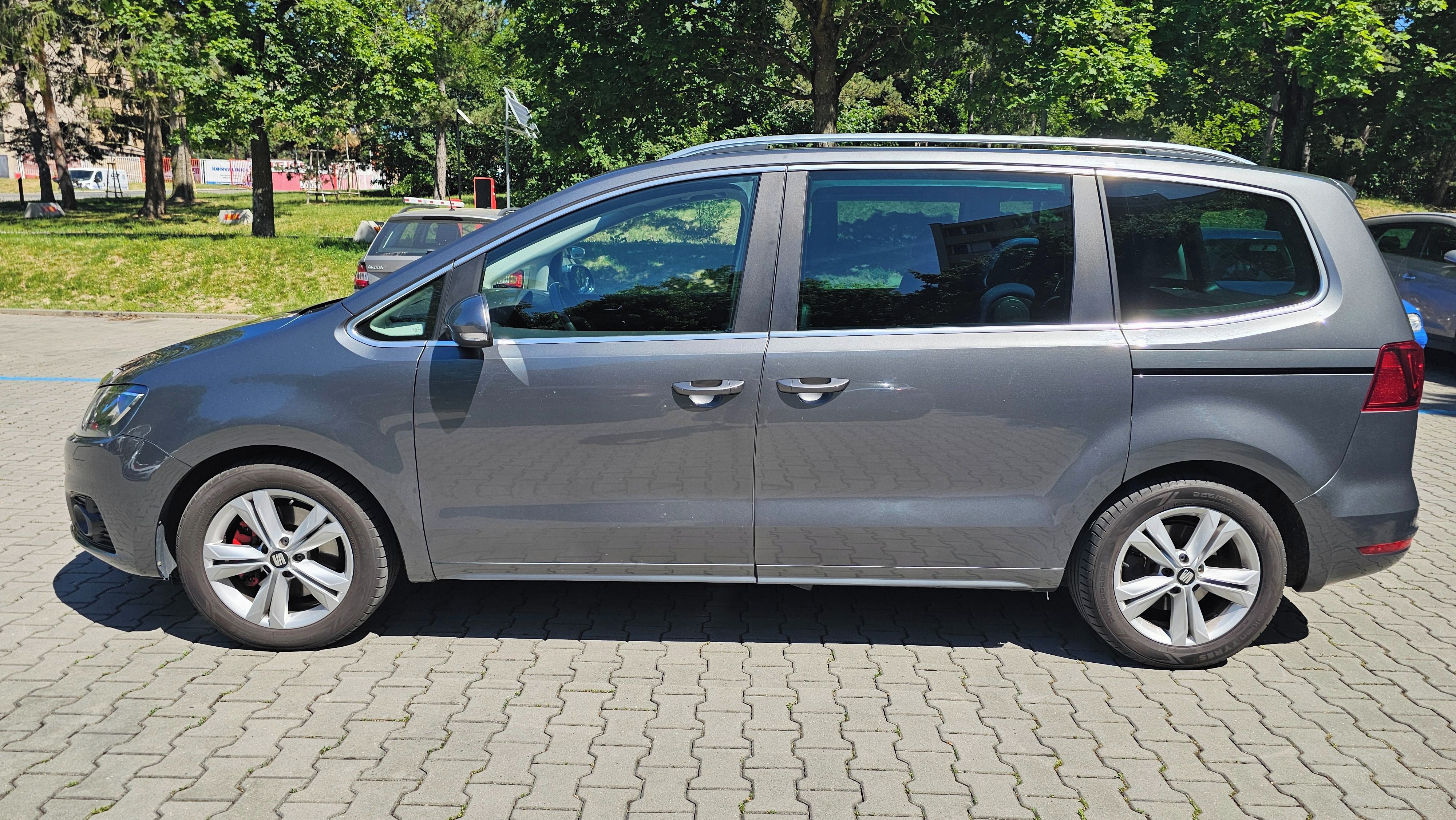 Seat Alhambra, 135kW, 7 míst, tažné - fotka 2