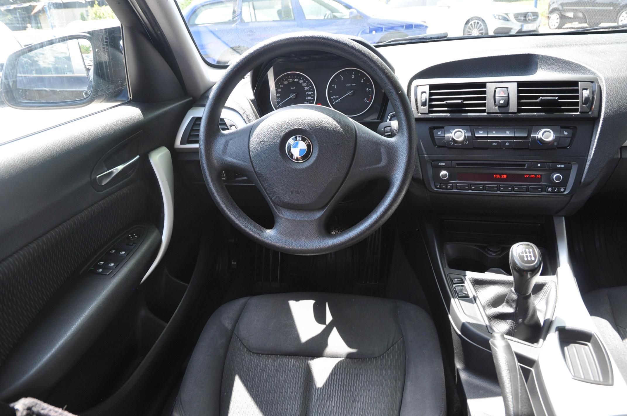 BMW Řada 1, 116d 85kW - fotka 5