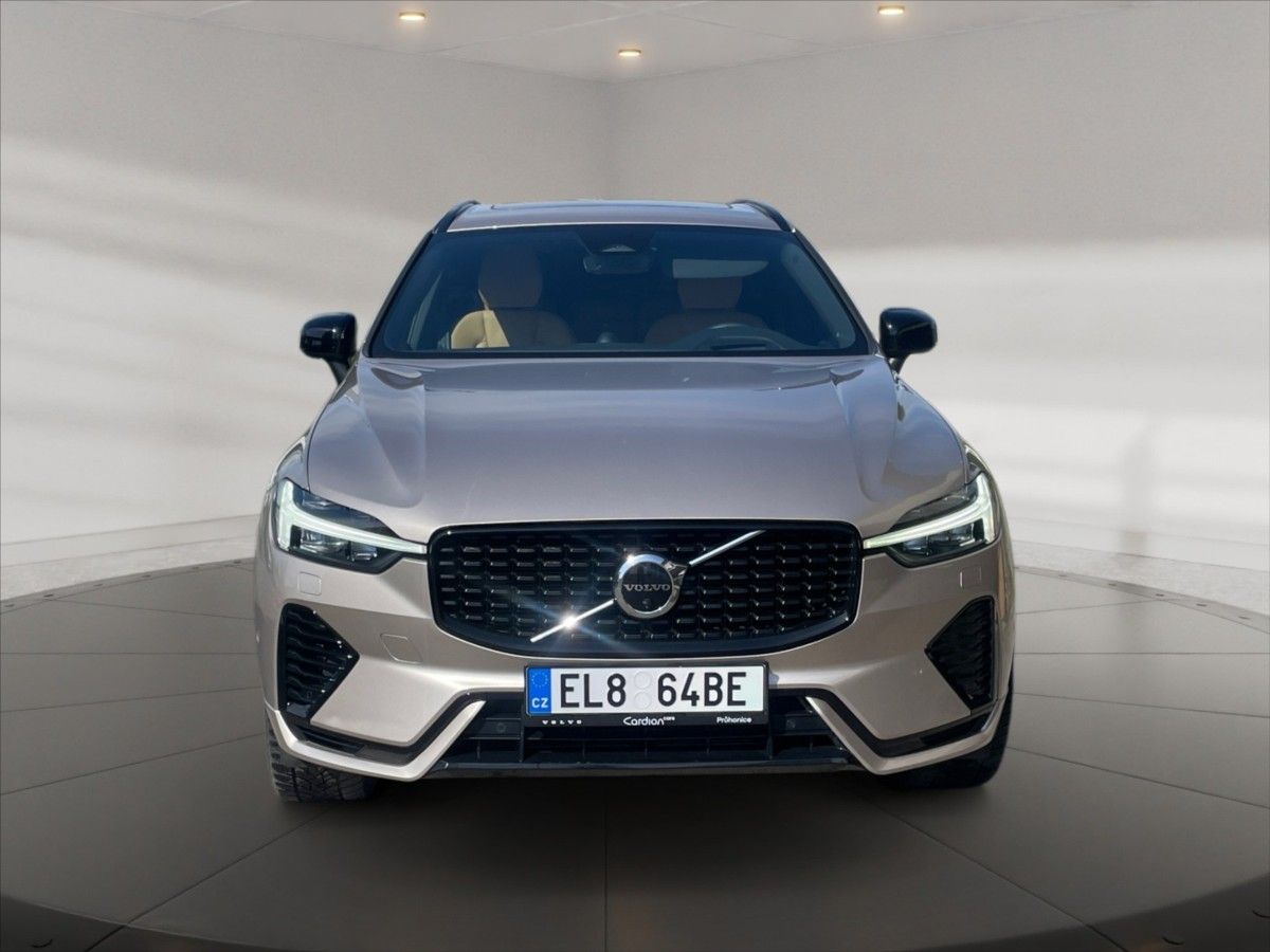 Volvo XC60, 2,0 T6 Rech.Ult.Bright AWD AT - fotka 2