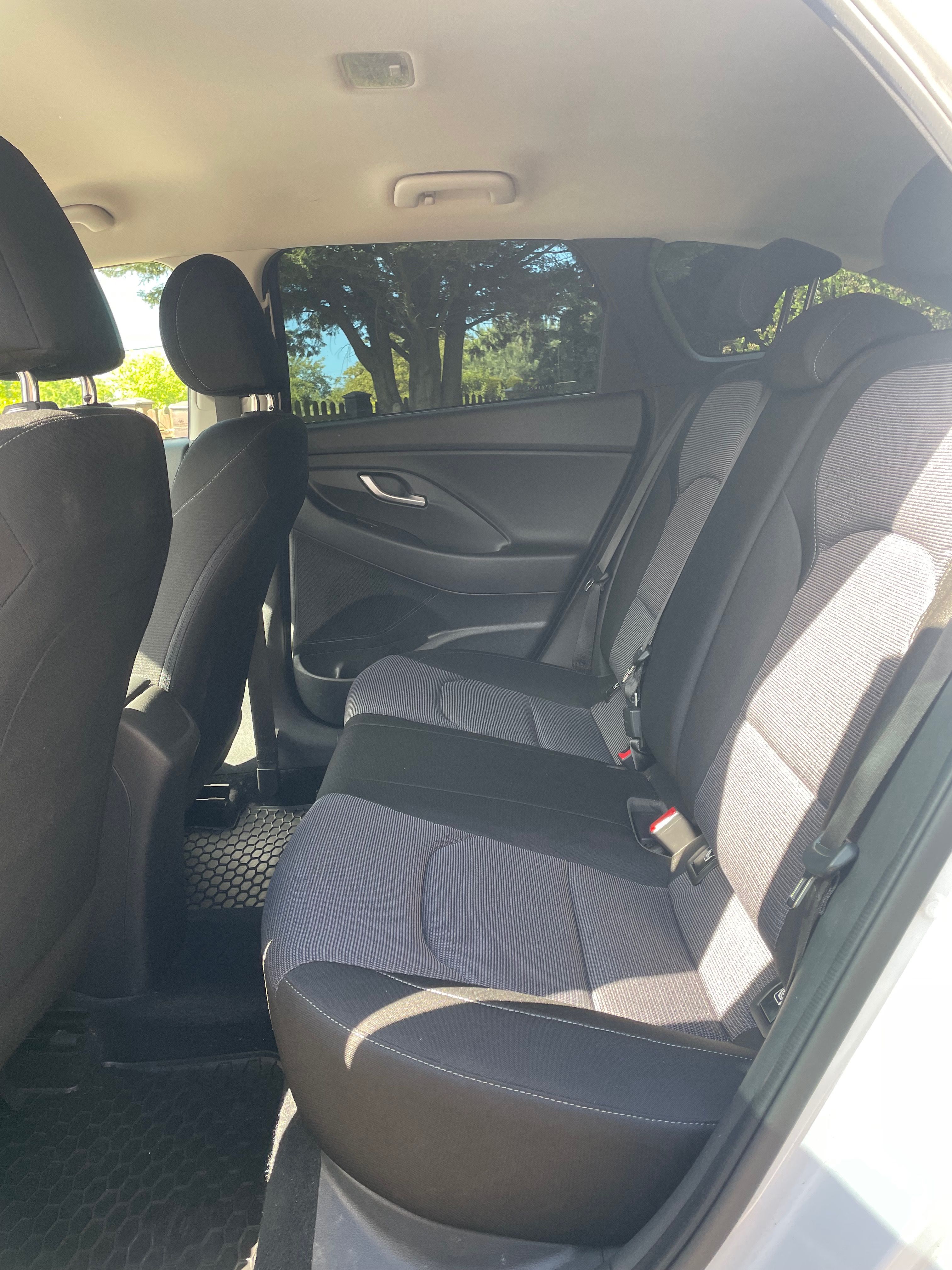 Hyundai i30, 1.5i CVVT COMFORT - fotka 4