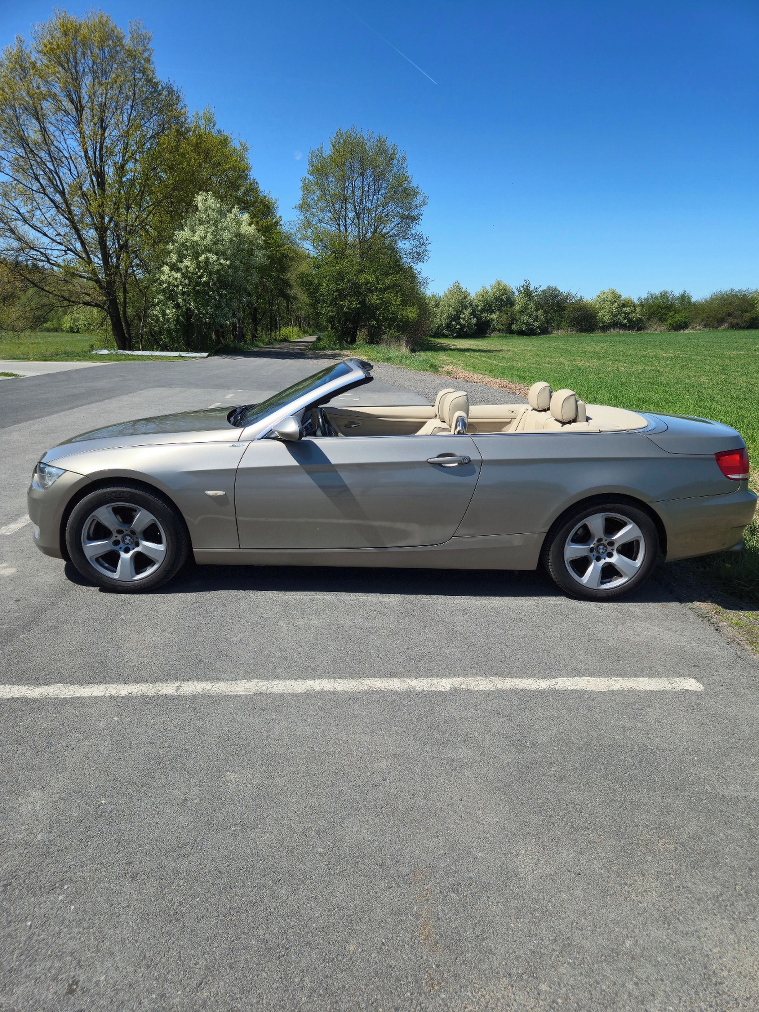 BMW, 3,cabrio,320i,125 kW,rok-2008 - fotka 4