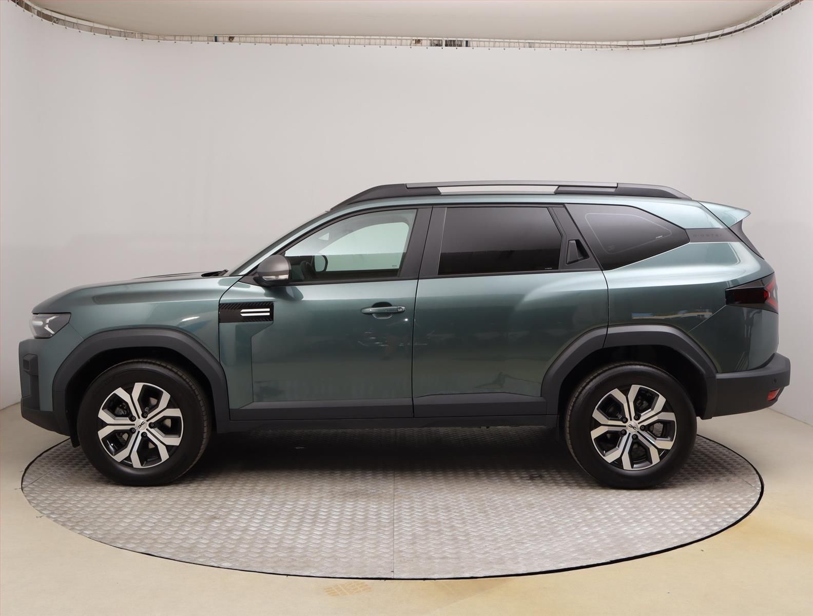 Dacia Bigster, 1.2 MHEV, Expression, ČR,1.maj - fotka 3