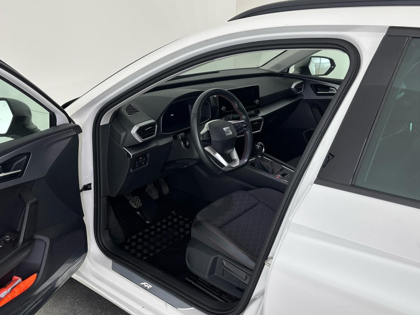 Seat Leon, 1.5 TSI / 96 kW FR - fotka 6