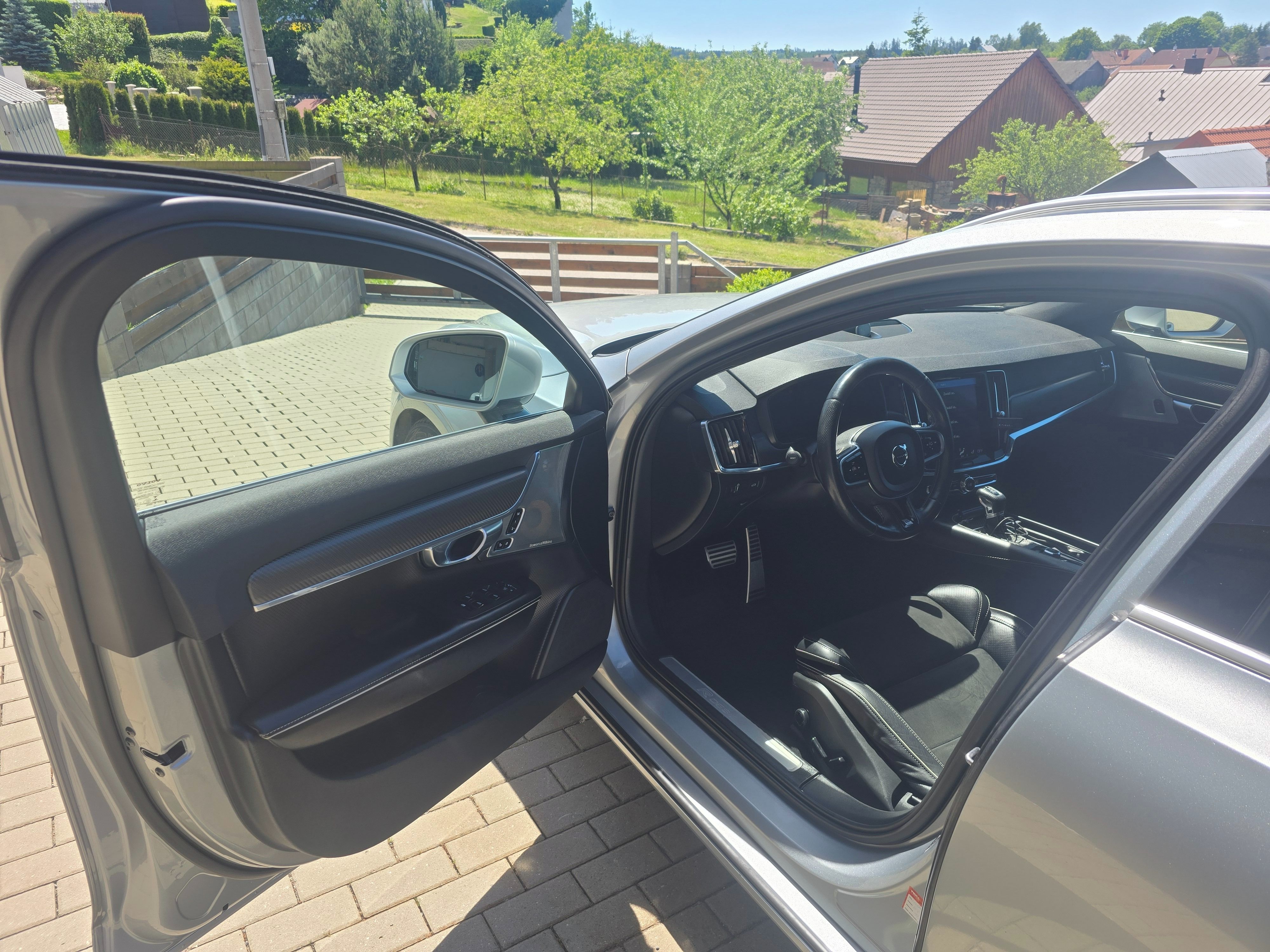 Volvo V90, D5 AWD r-design - fotka 5