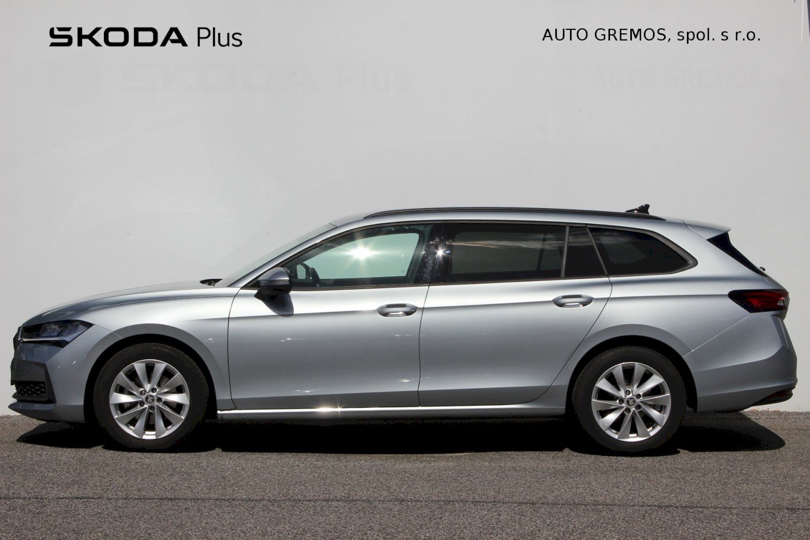 Škoda Superb, Combi 1,5TSI 110kW DSG Selecti - fotka 3