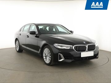 540i xDrive, NOVÁ CENA, 4X4