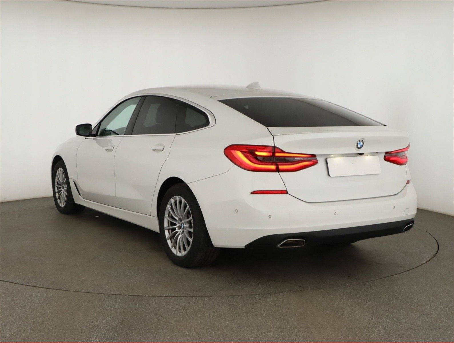 BMW Řada 6, 640i xDrive GT - fotka 4