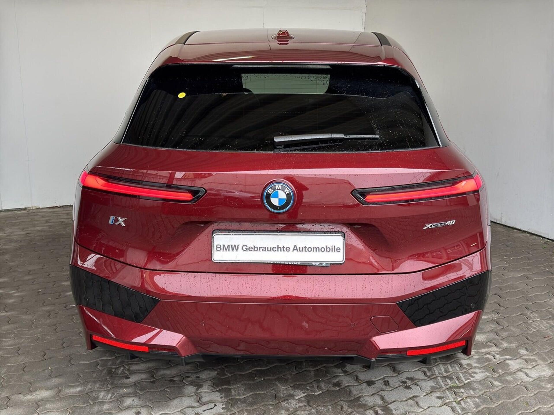 BMW iX, xDrive40 Sport Laser 360 ACC T - fotka 4
