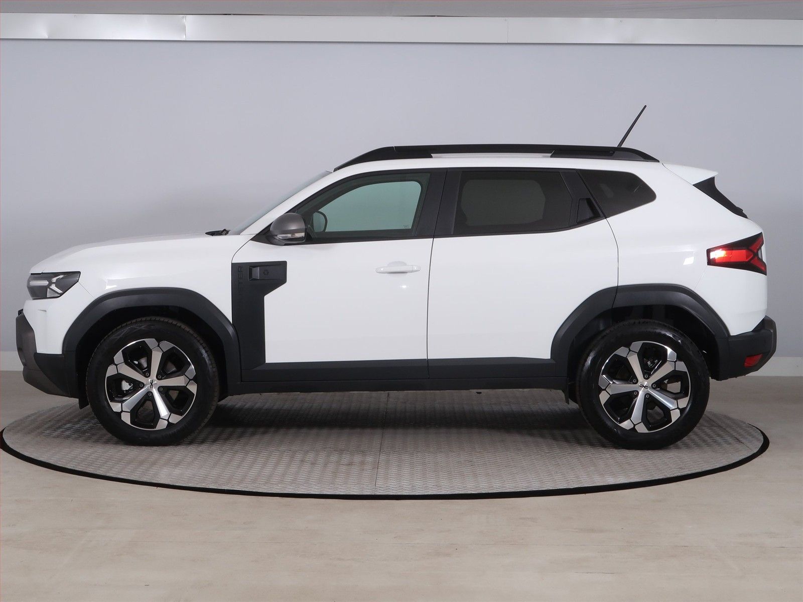 Dacia Duster, 1.6 Hybrid, Journey, Automat - fotka 3
