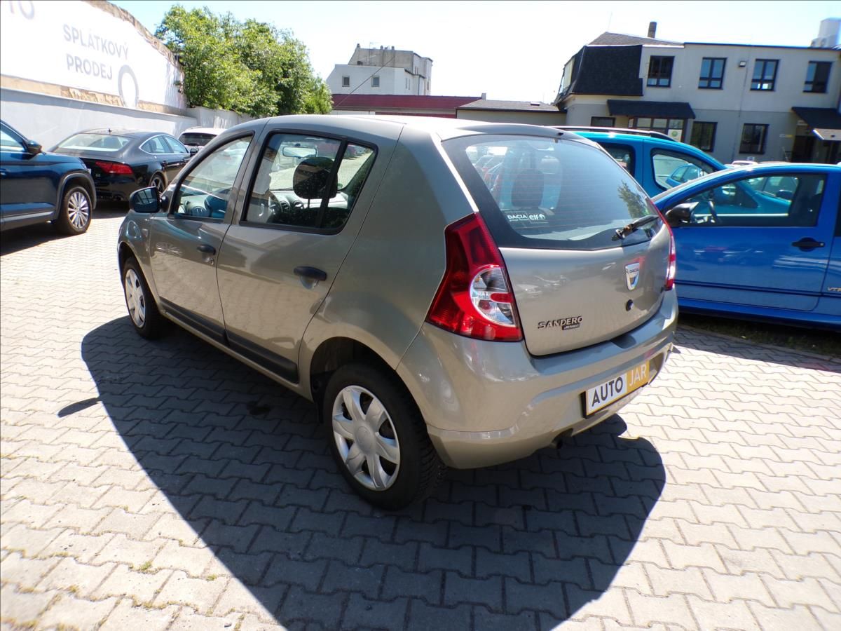 Dacia Sandero, 1,2 16V  KLIMA,1.MAJITEL - fotka 4