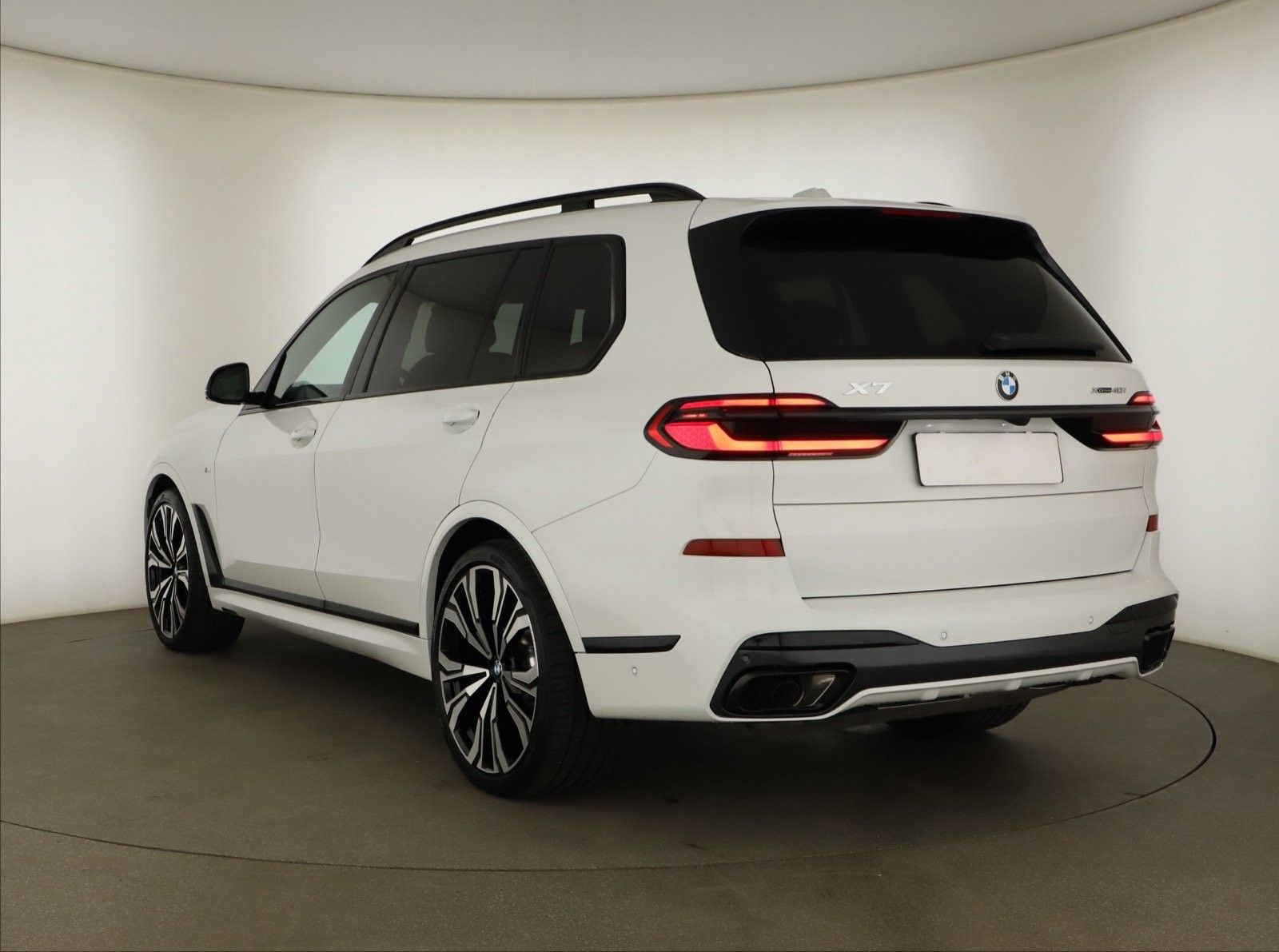 BMW X7, xDrive40i, 7 míst, Tažné - fotka 4