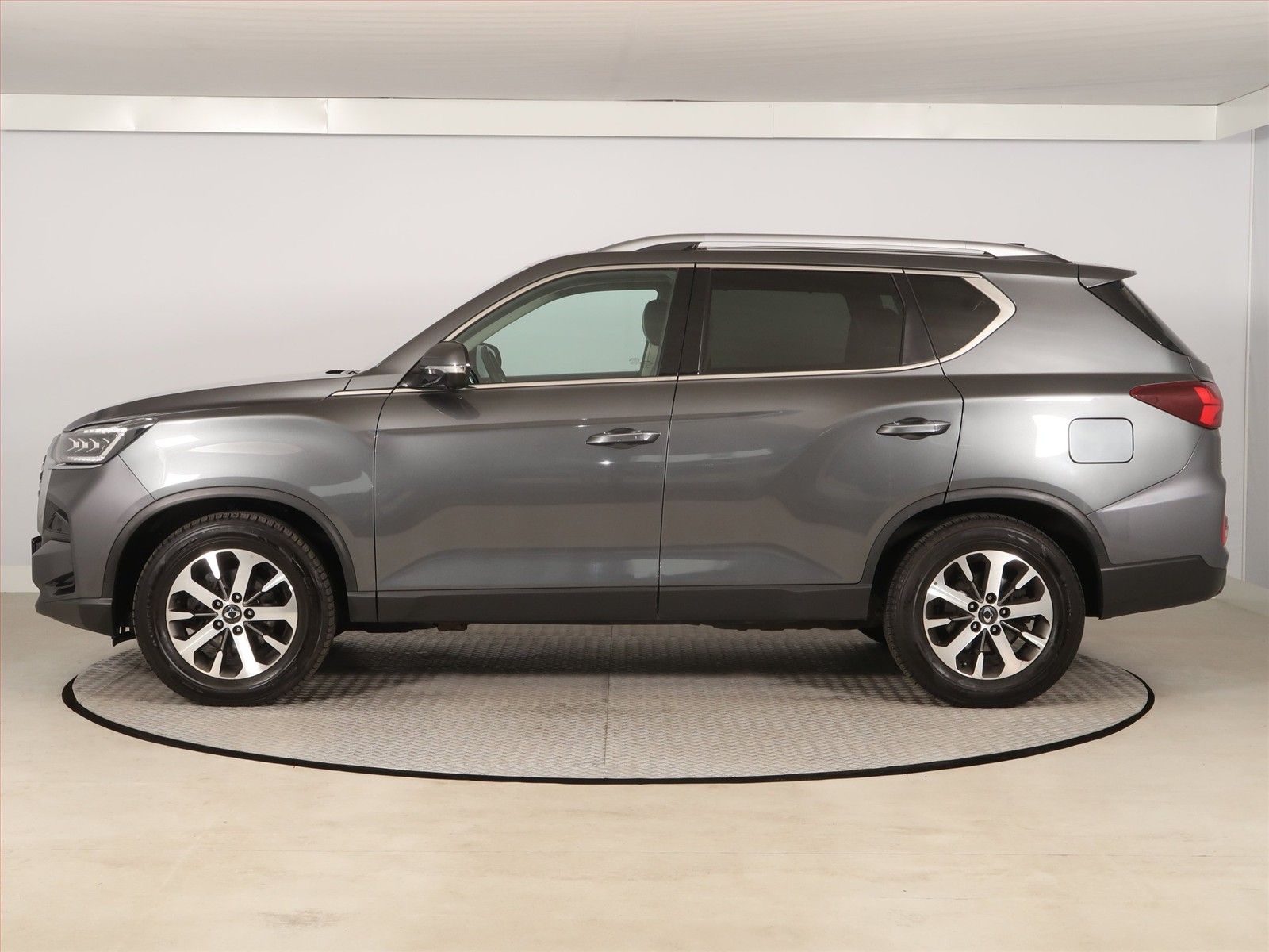 SsangYong Rexton, 2.2 Diesel, 4X4, Automat, ČR - fotka 3