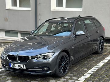 BMW 320d xDrive Touring Sport