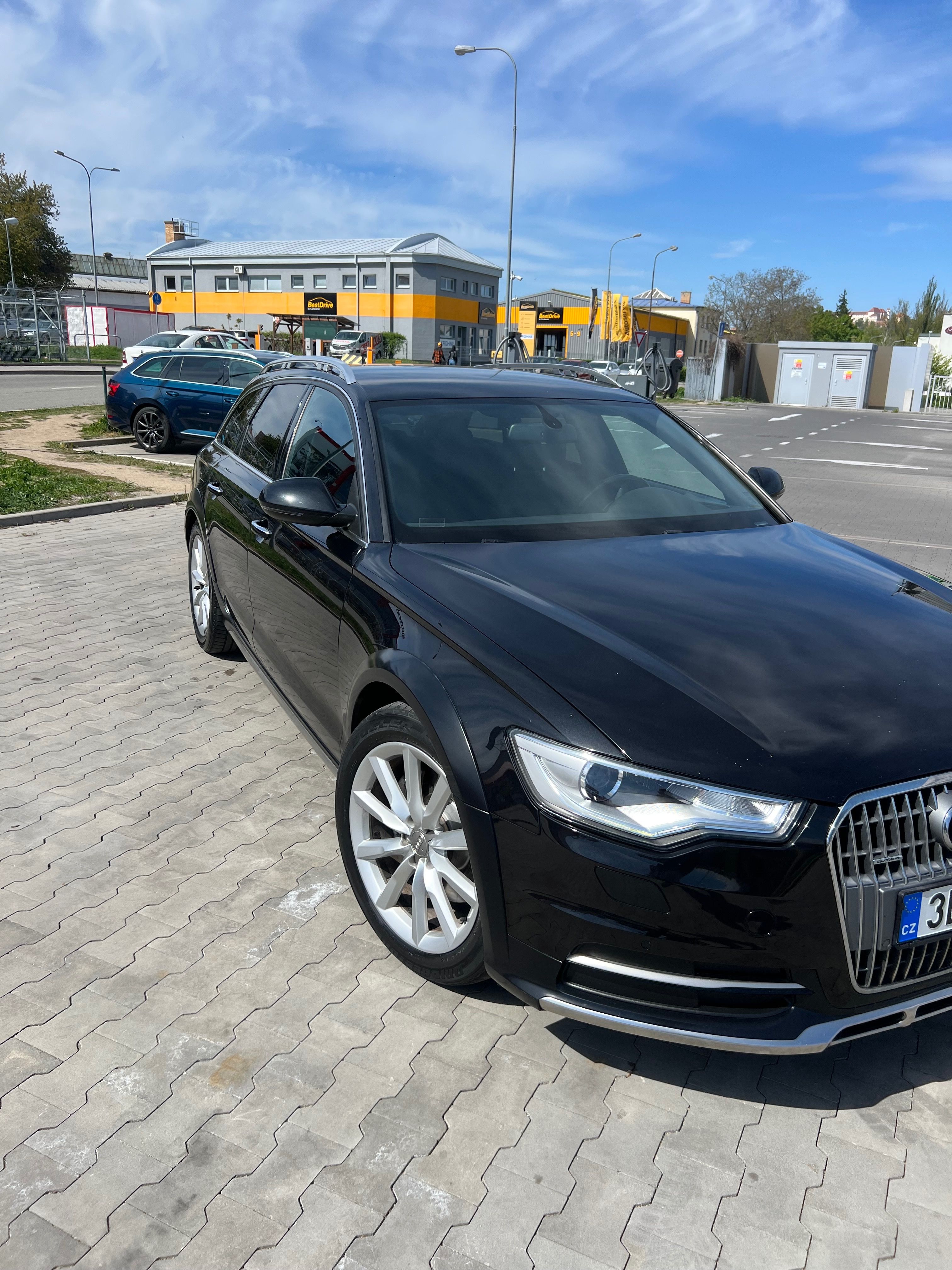 Audi A6 allroad, 3.0 TDI Naživo vypadá skvěle! - fotka 5