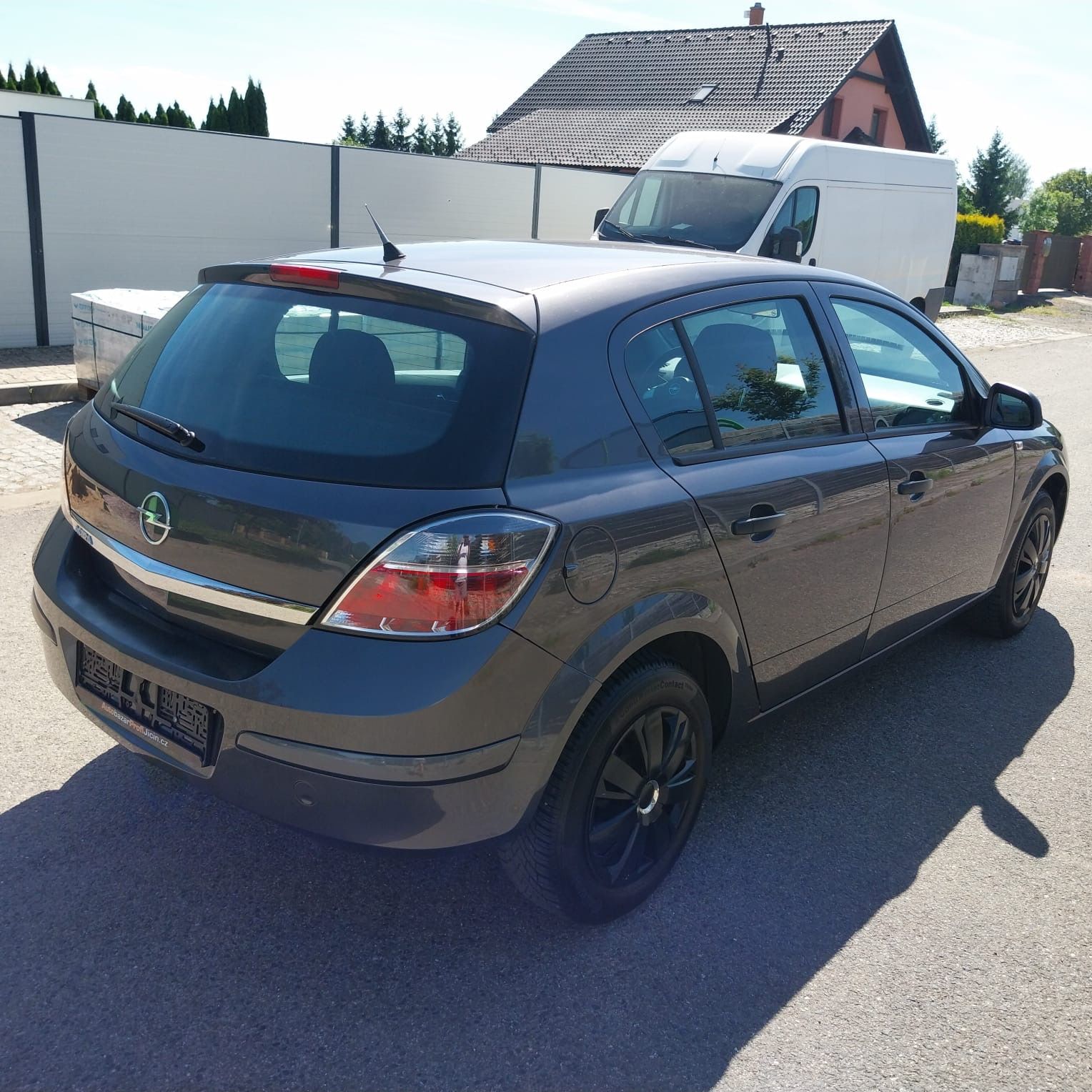Opel Astra, 1,4 / 66 kW klima serviska - fotka 5