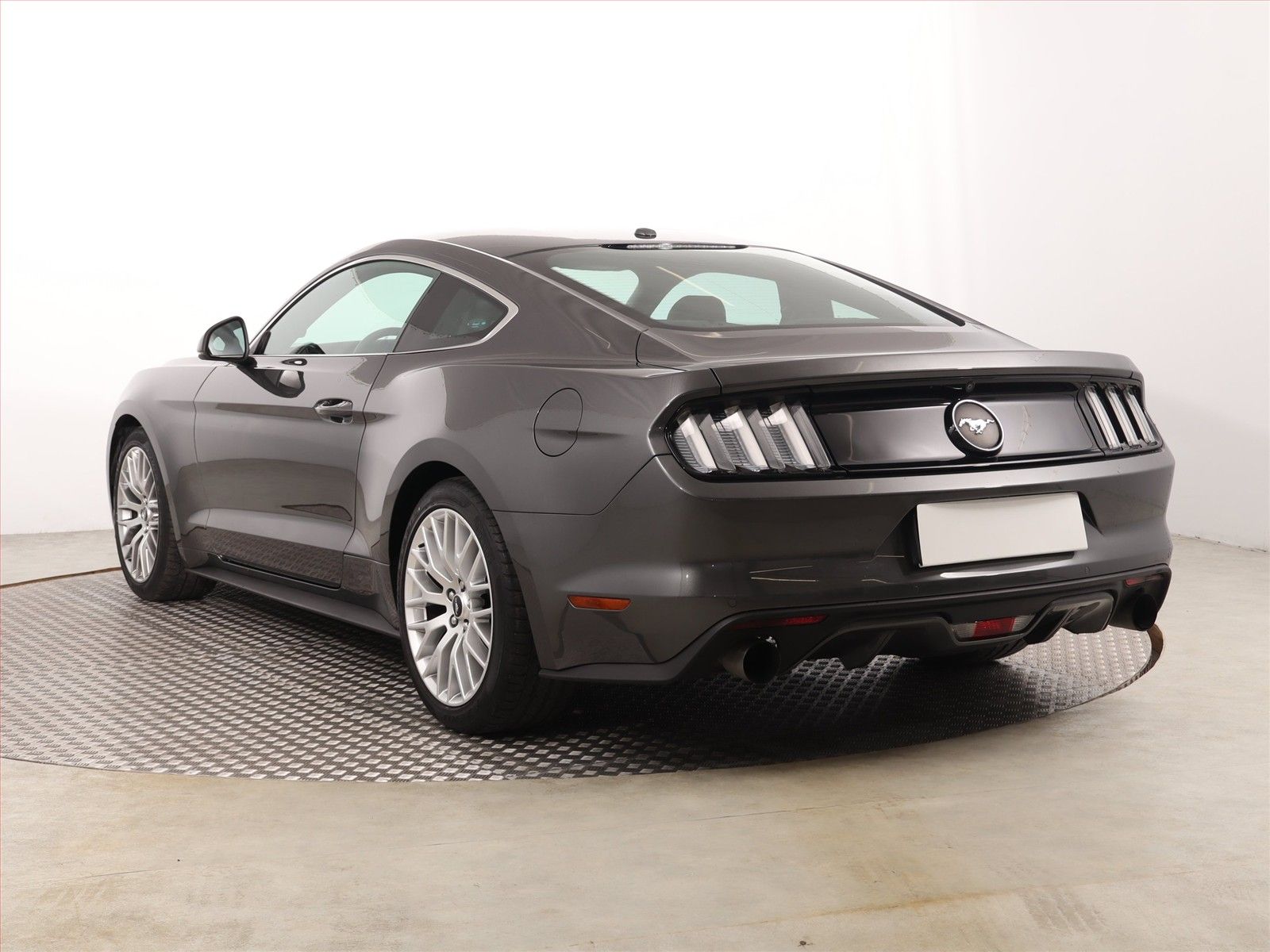 Ford Mustang, 2.3 Ecoboost, Kůže, Navi - fotka 4