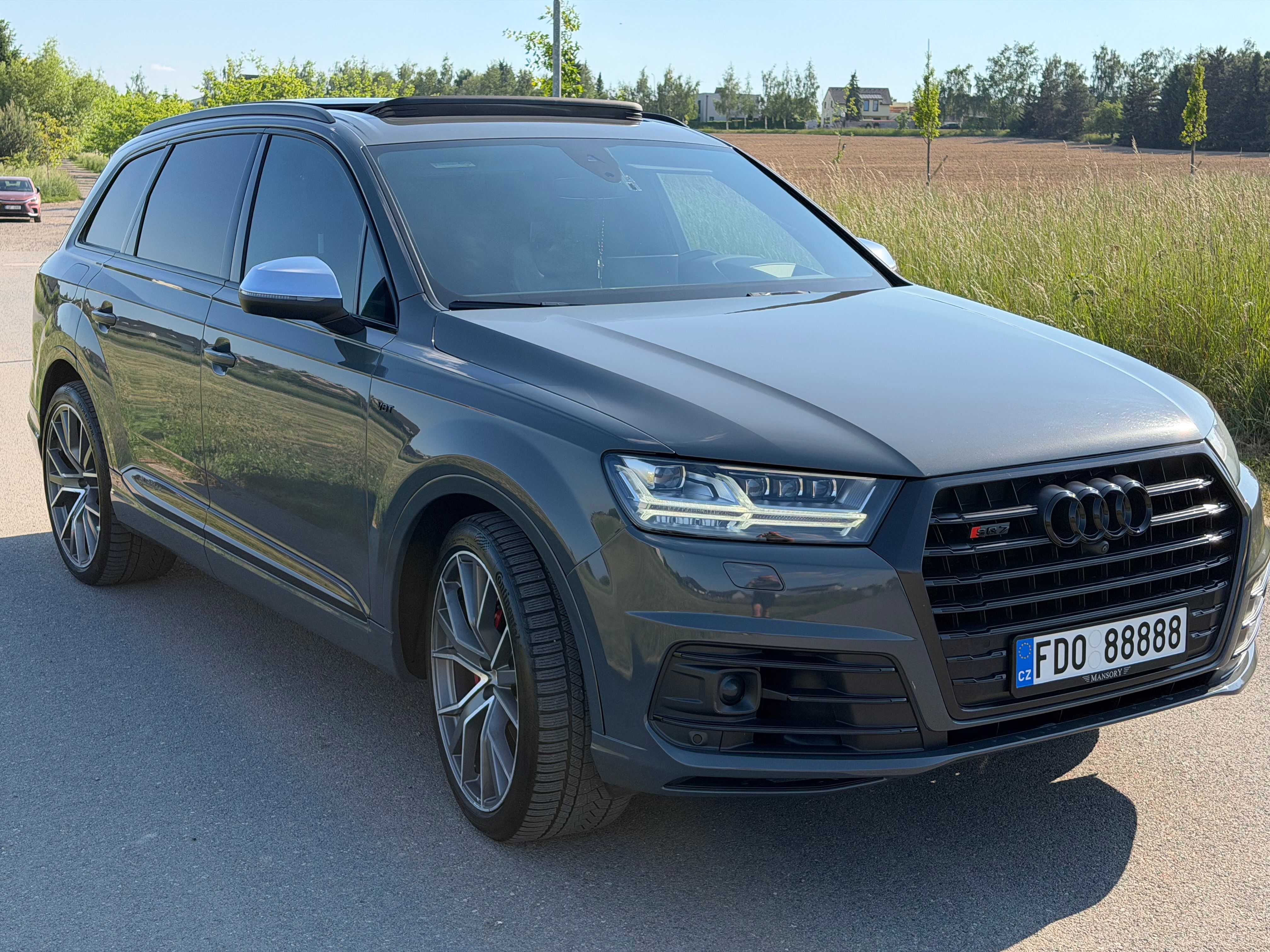 Audi SQ7, 4.0 TDI V8 320 kW 7 mist - fotka 3